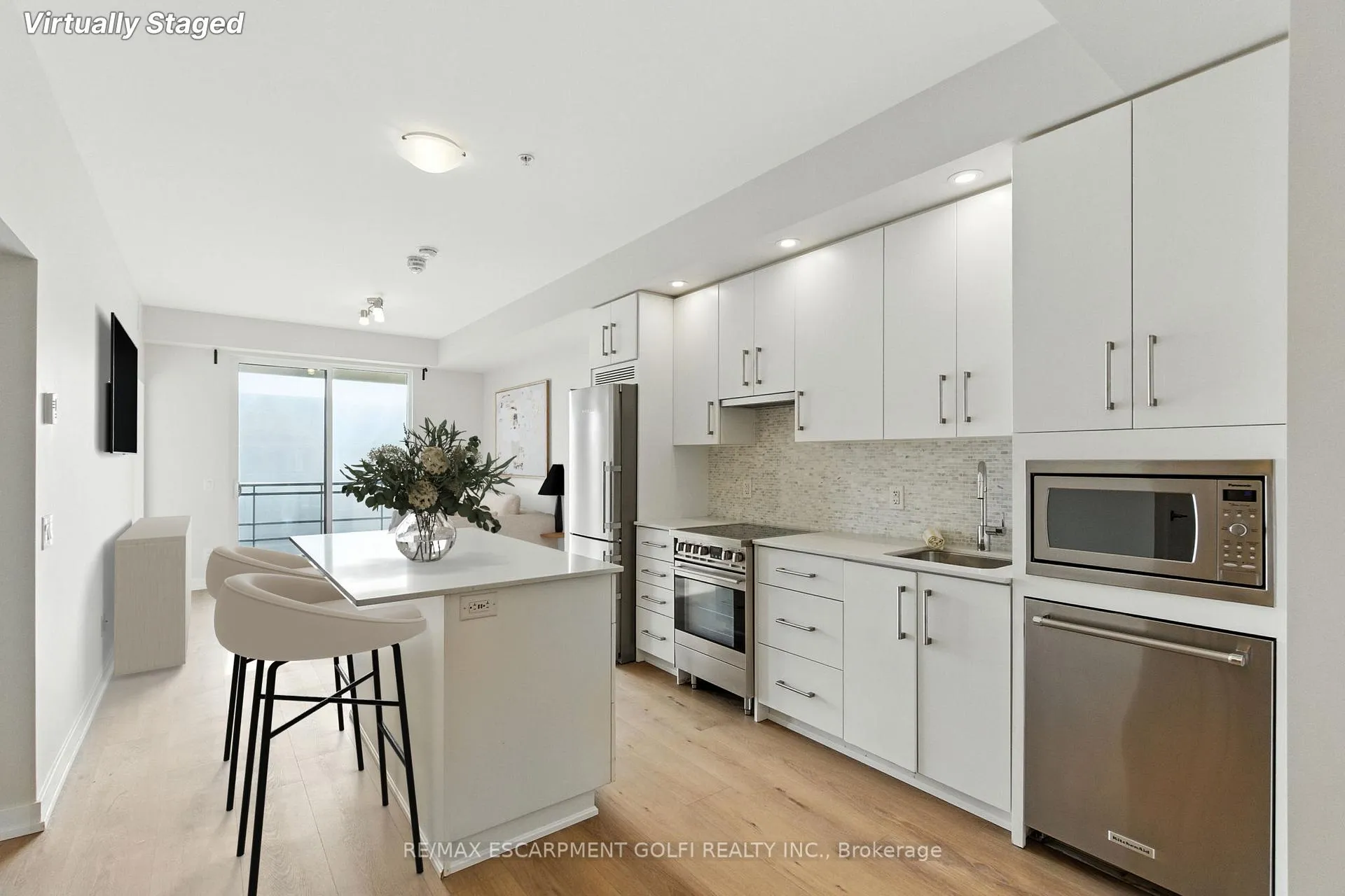Photo 8 of Unit 310, 10 Esplanade Lane, Grimsby, Grimsby Beach — HOMEH