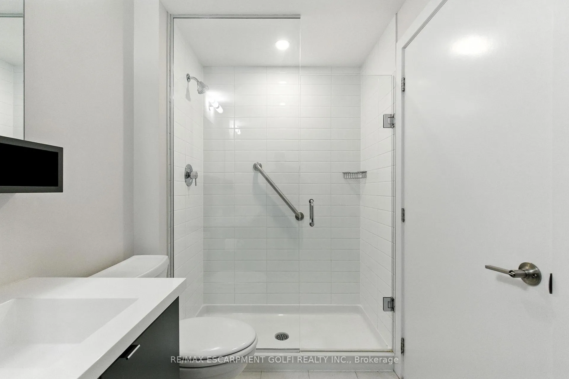 Photo 24 of Unit 310, 10 Esplanade Lane, Grimsby, Grimsby Beach — HOMEH