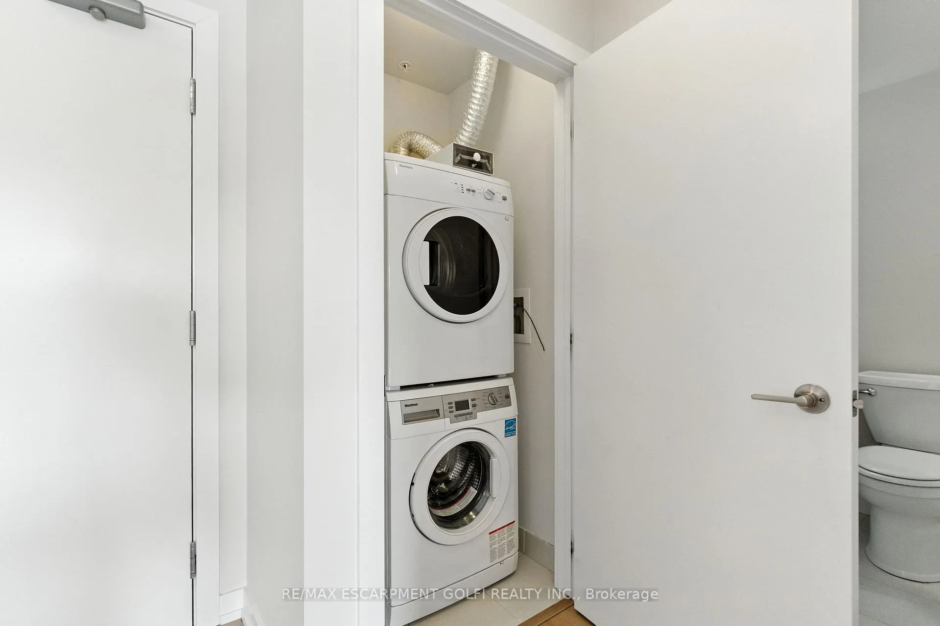 Photo 25 of Unit 310, 10 Esplanade Lane, Grimsby, Grimsby Beach — HOMEH