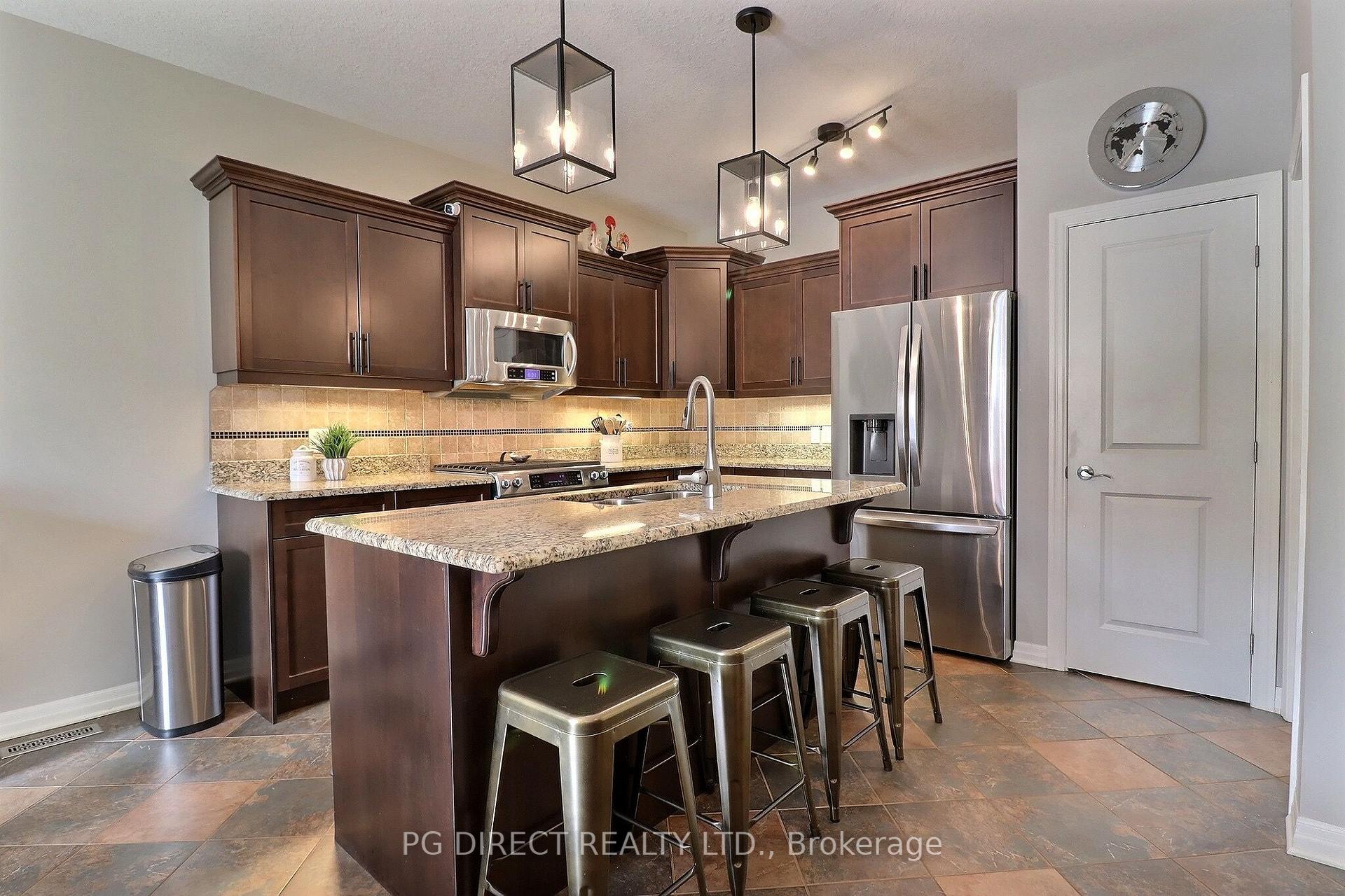 Photo 6 of 3089 Pomeroy Lane, London, South V — HOMEH