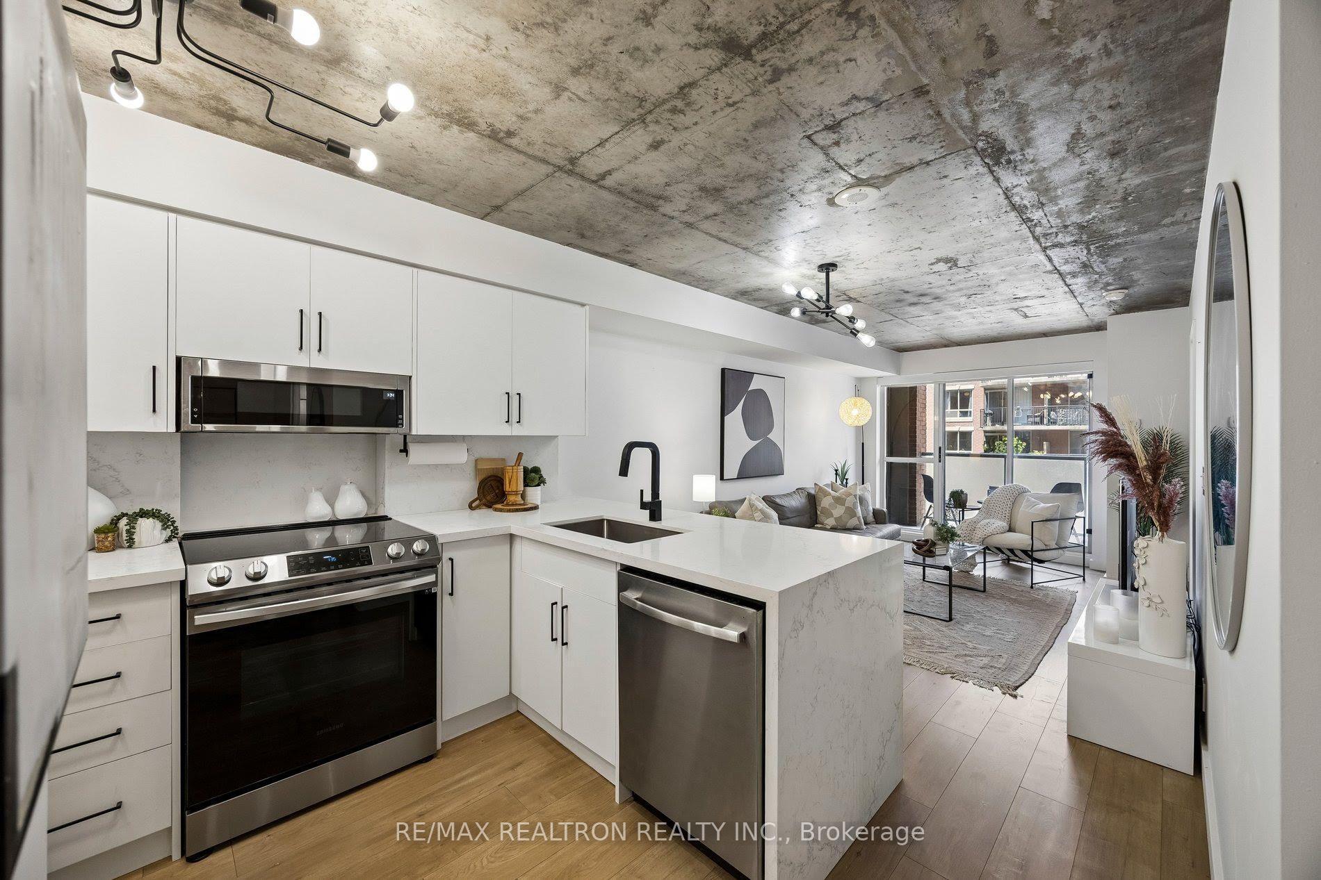 Photo 4 of Unit 512, 1005 King Street W, Toronto, Niagara — HOMEH