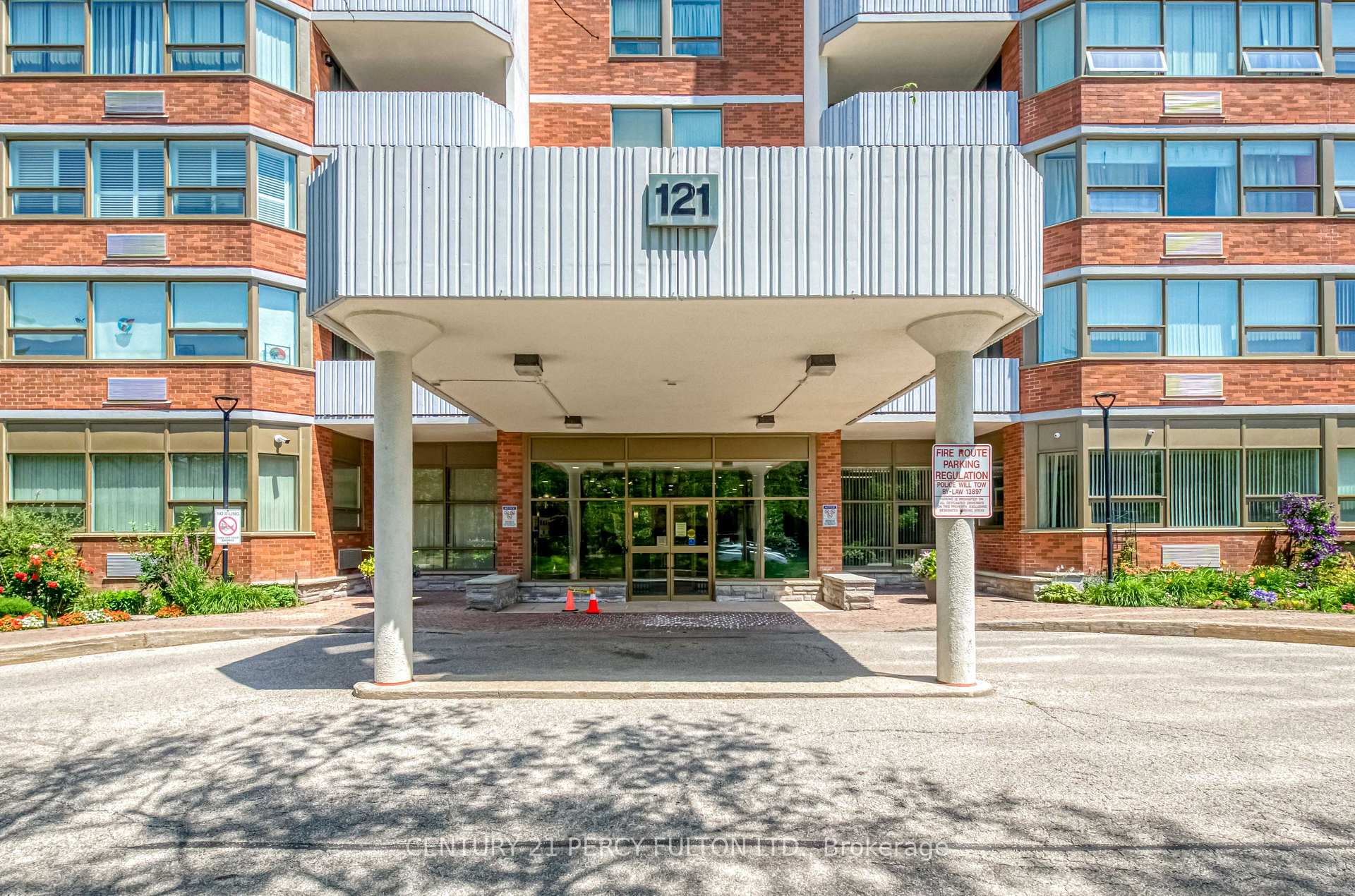 Photo 3 of Unit 1802, 121 Ling Road, Scarborough, West Hill — HOMEH