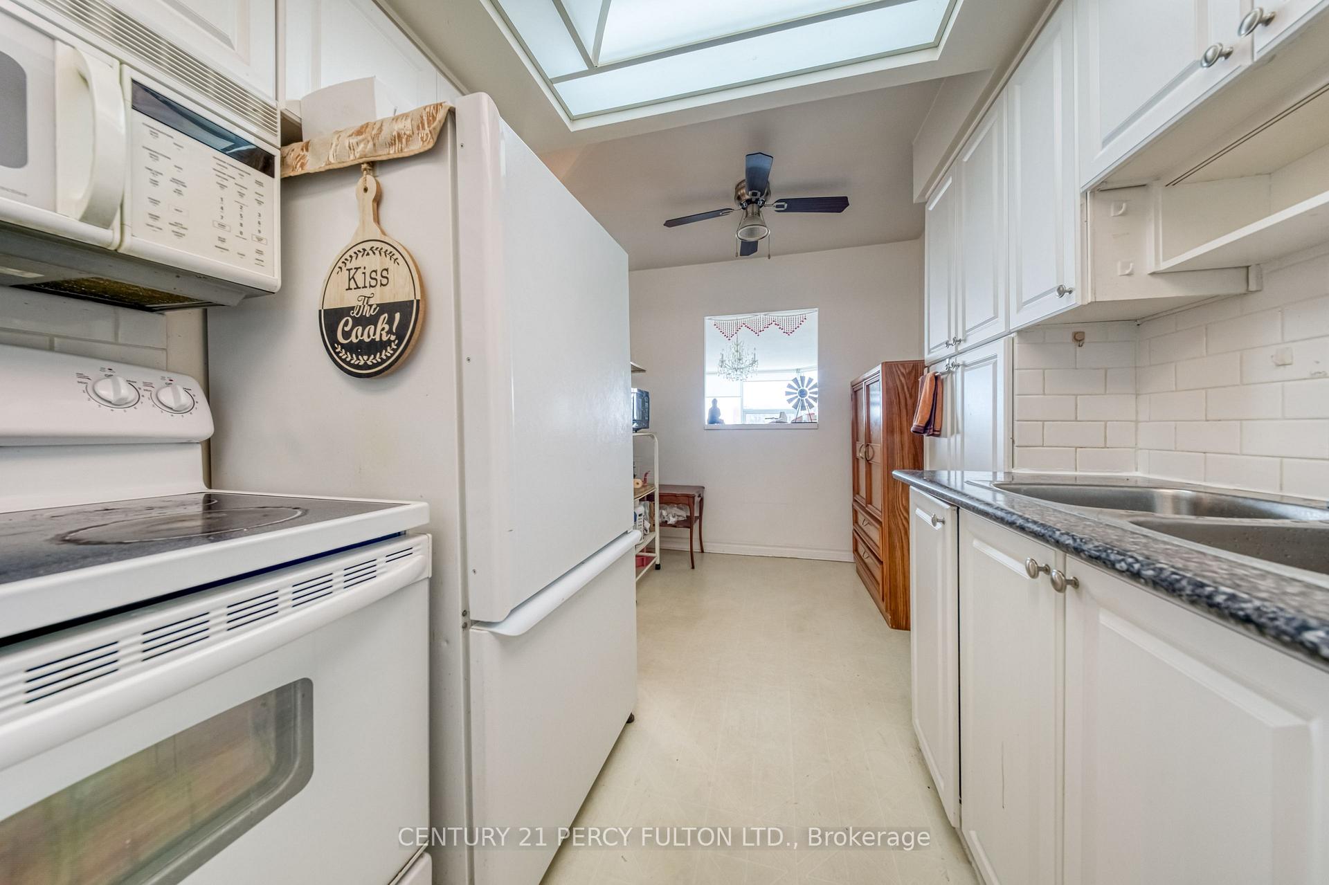Photo 9 of Unit 1802, 121 Ling Road, Scarborough, West Hill — HOMEH