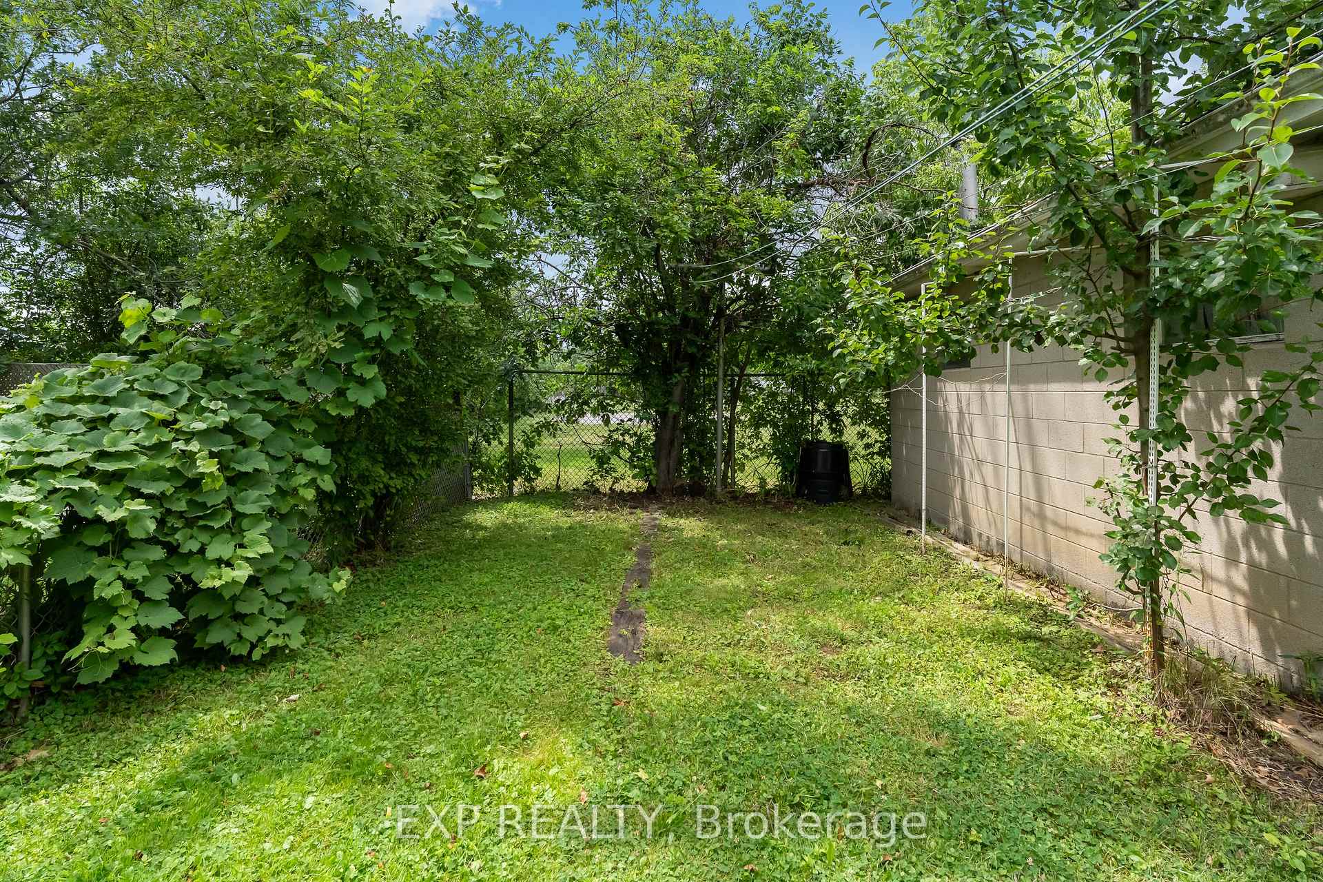 Photo 33 of 91 Dover Road, Welland, Lincoln/Crowland — HOMEH