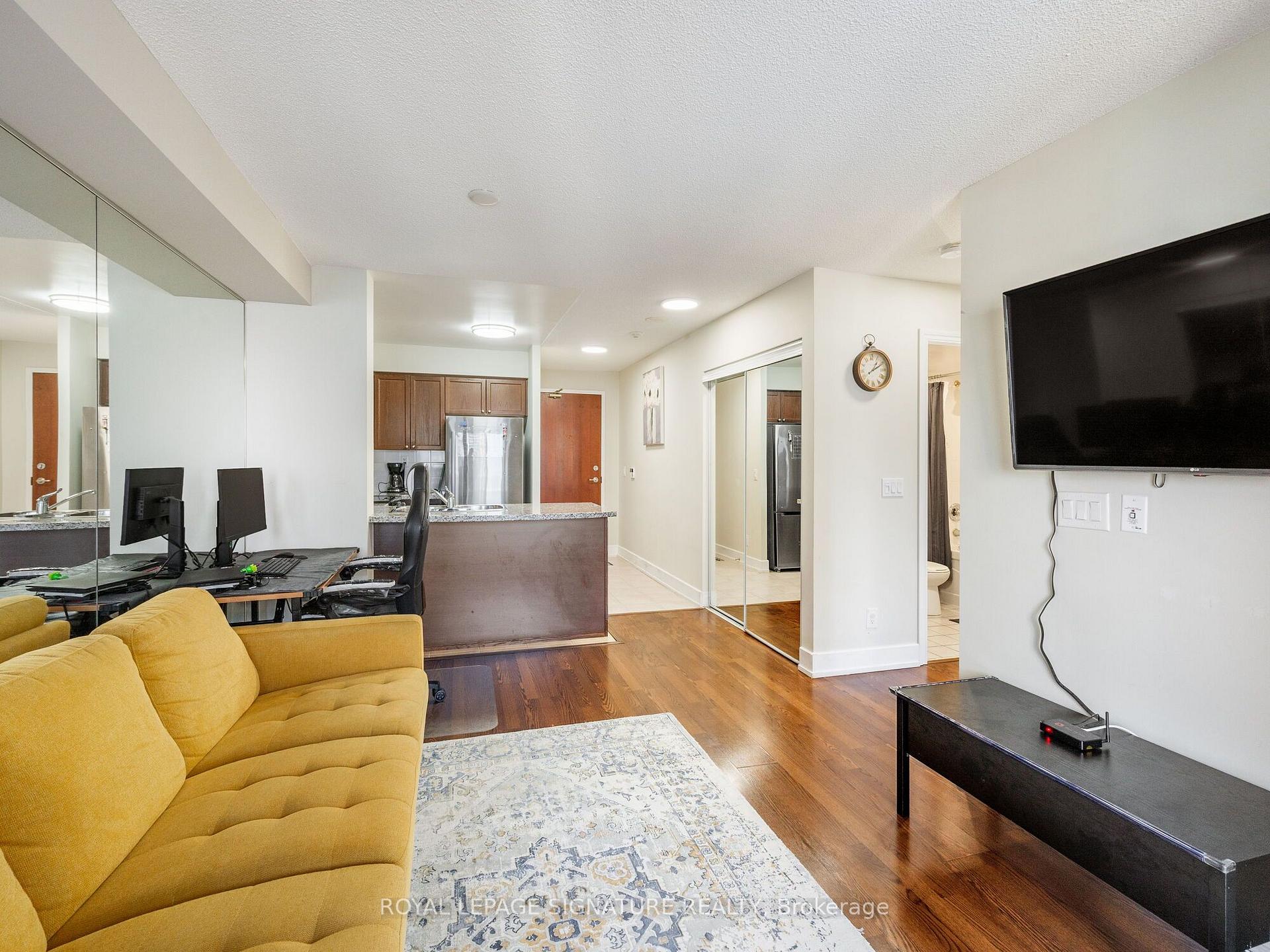 Photo 16 of Unit 901, 5 Michael Power Place, Etobicoke, Islington-City Centre West — HOMEH