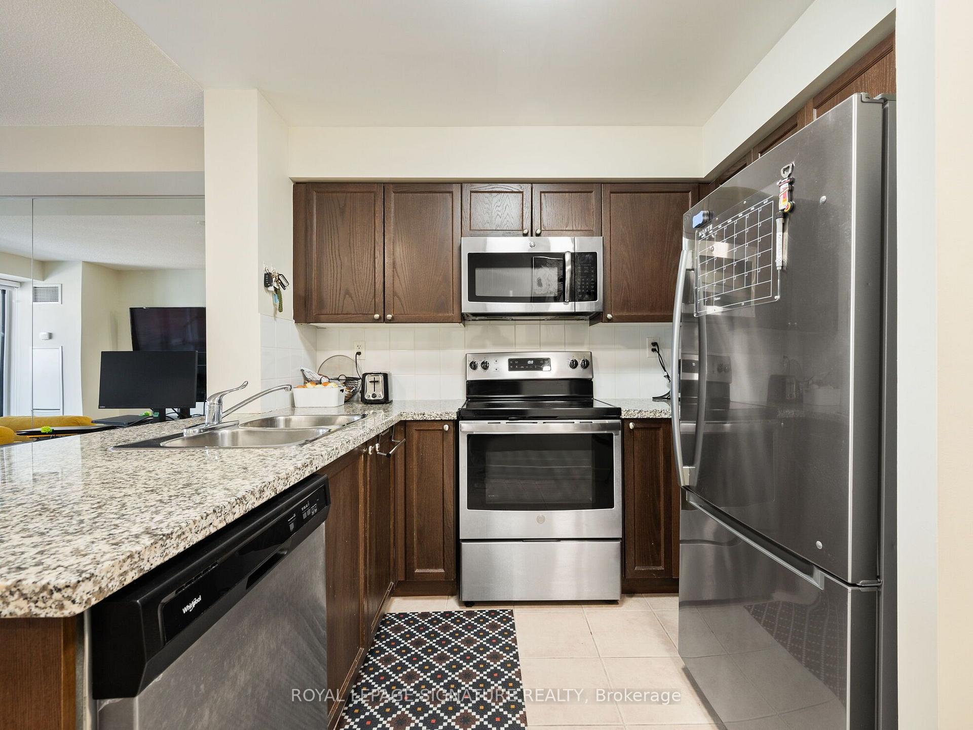 Photo 22 of Unit 901, 5 Michael Power Place, Etobicoke, Islington-City Centre West — HOMEH