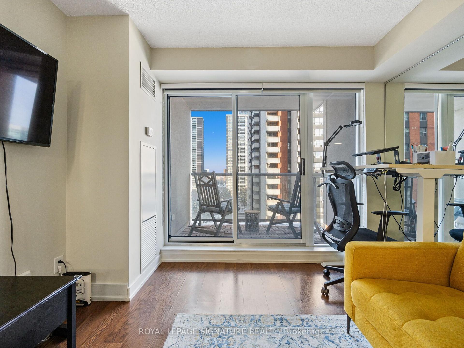Photo 37 of Unit 901, 5 Michael Power Place, Etobicoke, Islington-City Centre West — HOMEH