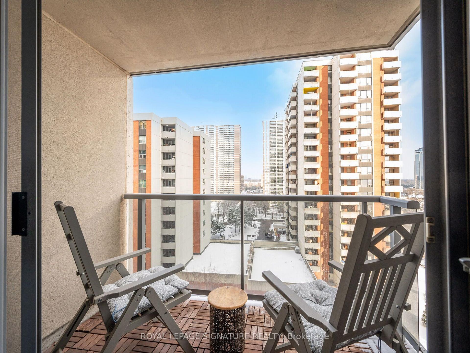 Photo 39 of Unit 901, 5 Michael Power Place, Etobicoke, Islington-City Centre West — HOMEH
