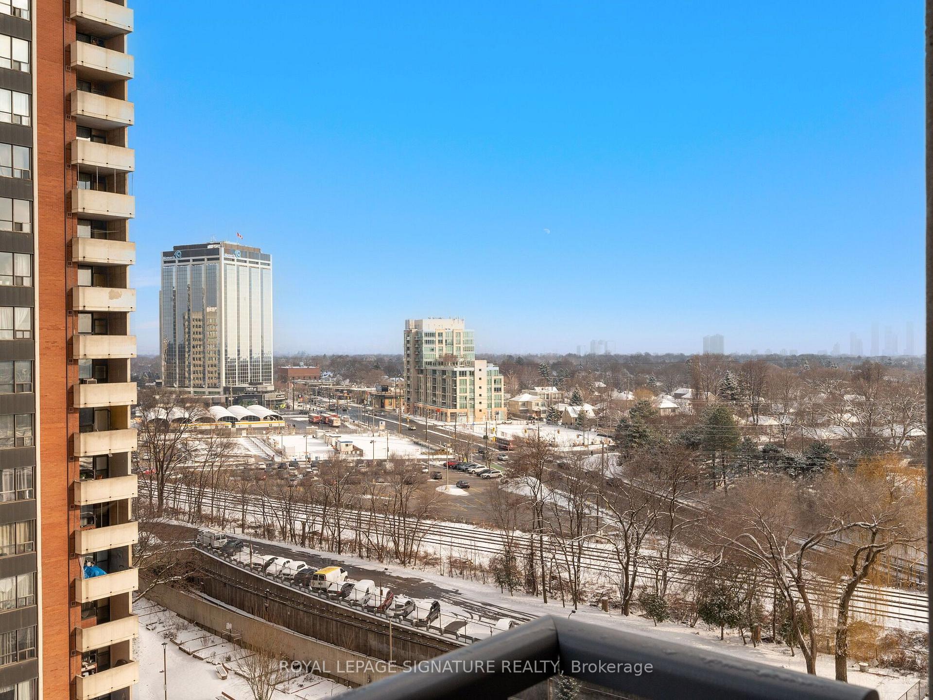 Photo 41 of Unit 901, 5 Michael Power Place, Etobicoke, Islington-City Centre West — HOMEH