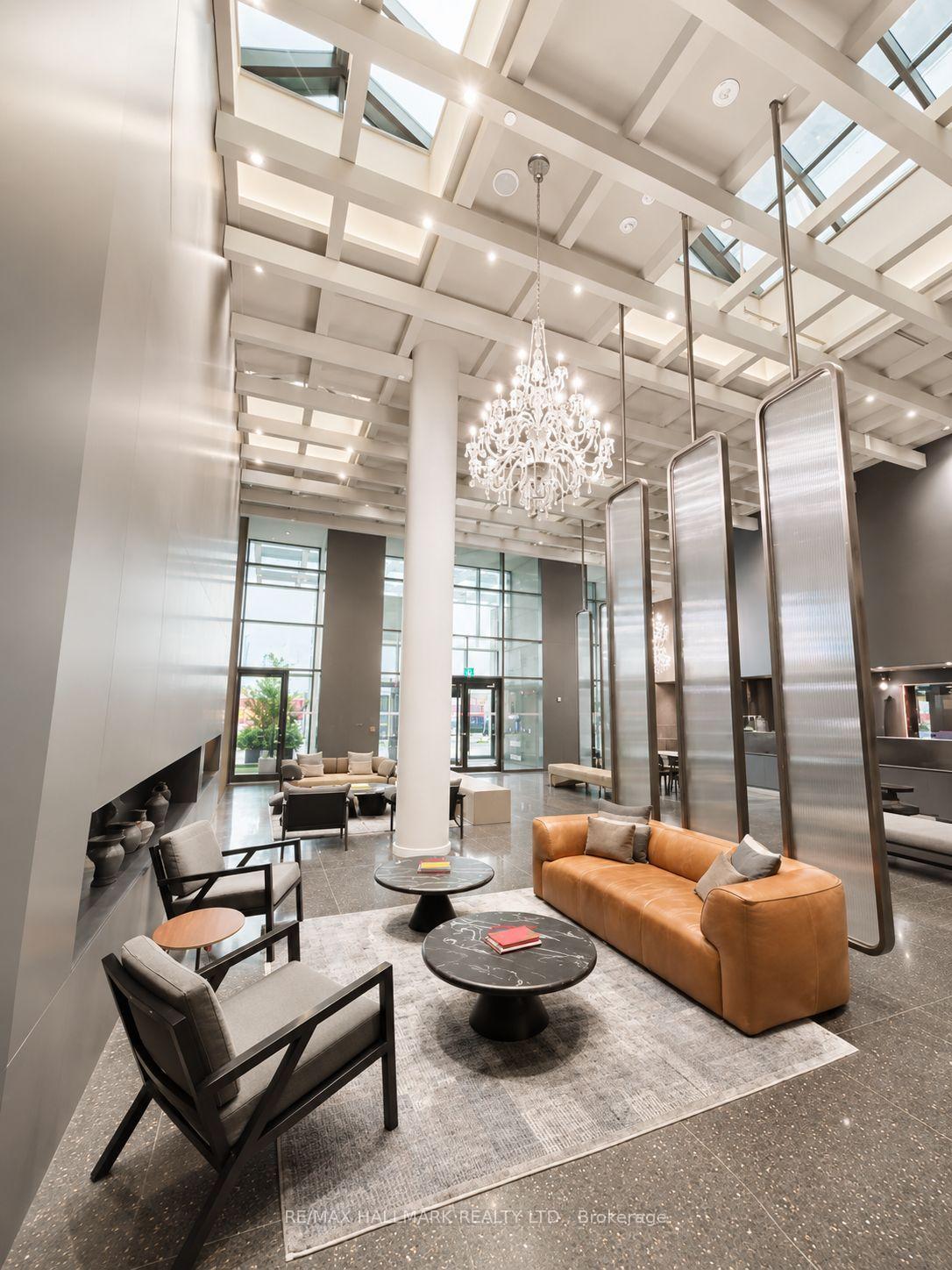 Photo 3 of Unit 3501, 8 Interchange Way, Vaughan, Vaughan Corporate Centre — HOMEH