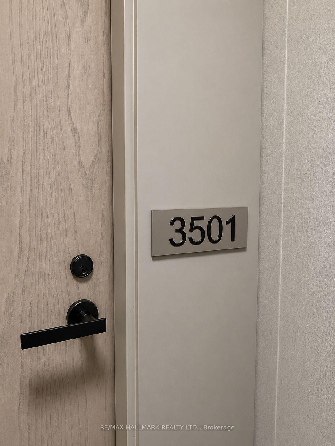 Photo 7 of Unit 3501, 8 Interchange Way, Vaughan, Vaughan Corporate Centre — HOMEH