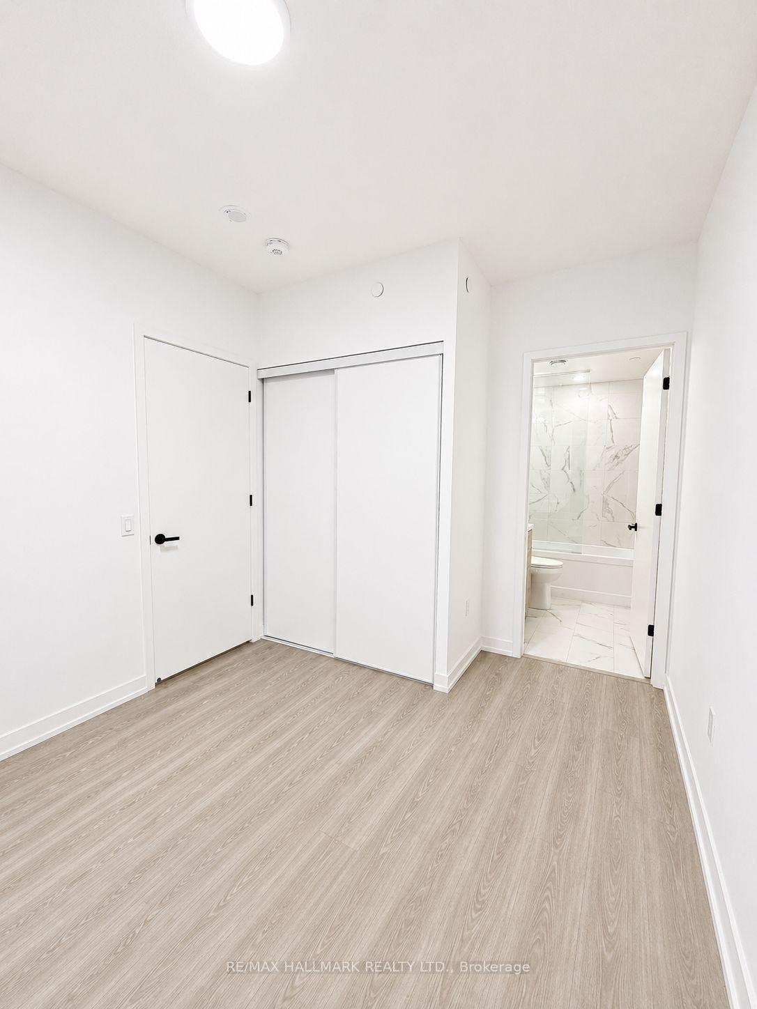 Photo 19 of Unit 3501, 8 Interchange Way, Vaughan, Vaughan Corporate Centre — HOMEH