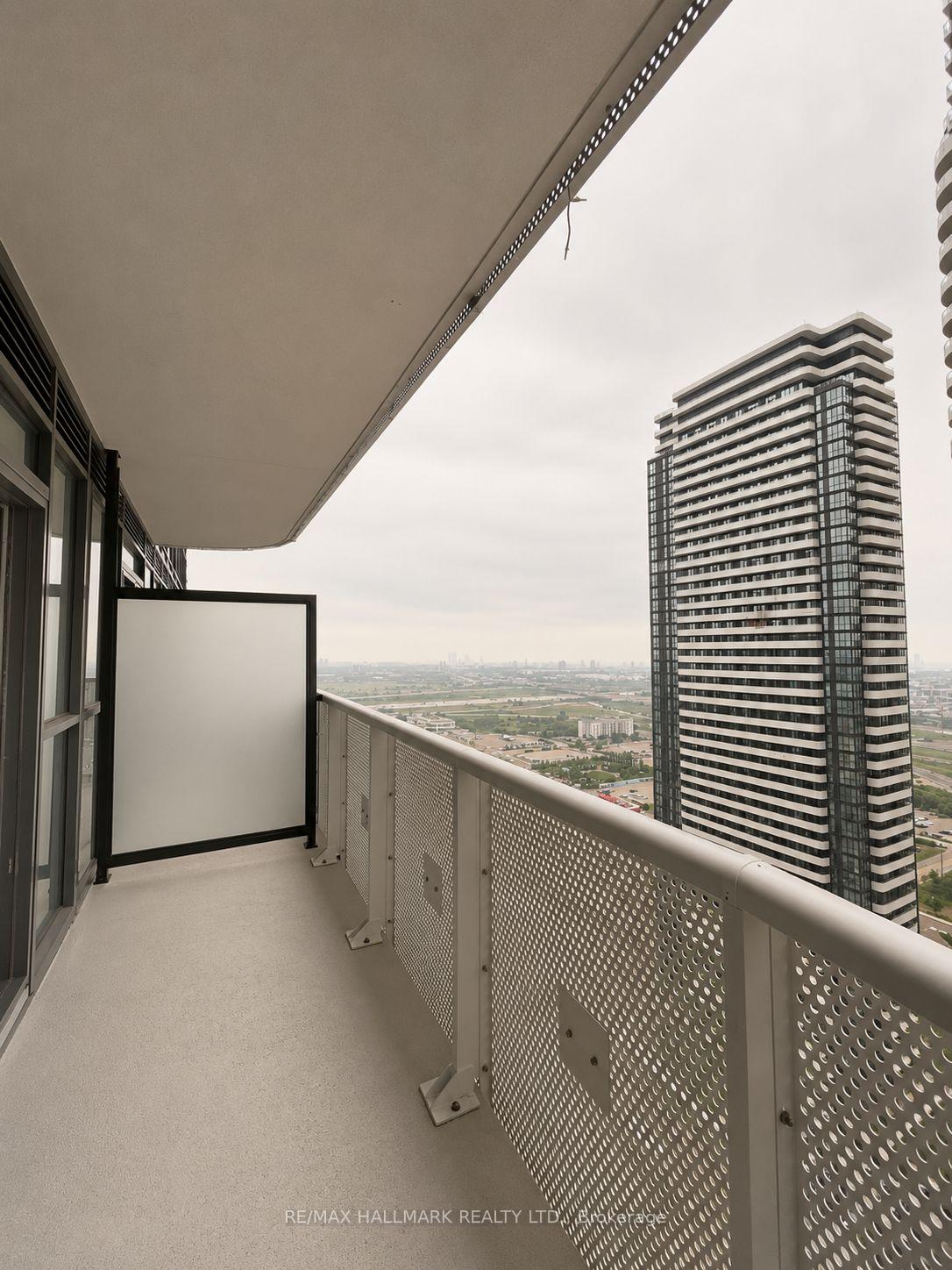 Photo 20 of Unit 3501, 8 Interchange Way, Vaughan, Vaughan Corporate Centre — HOMEH