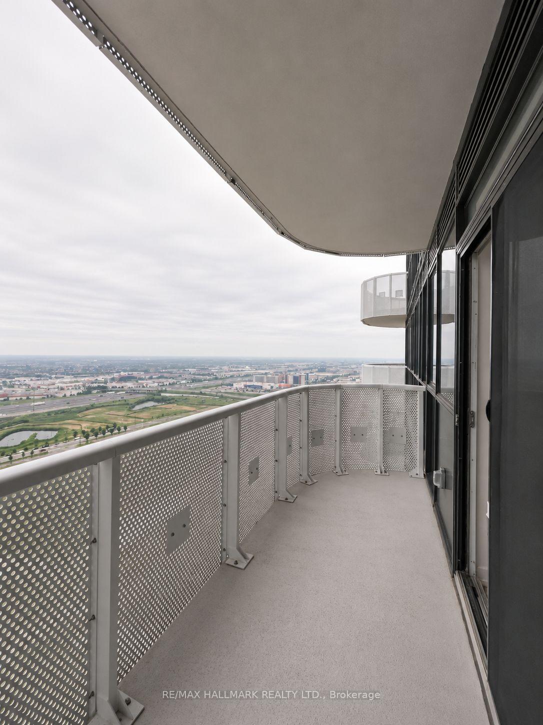 Photo 21 of Unit 3501, 8 Interchange Way, Vaughan, Vaughan Corporate Centre — HOMEH