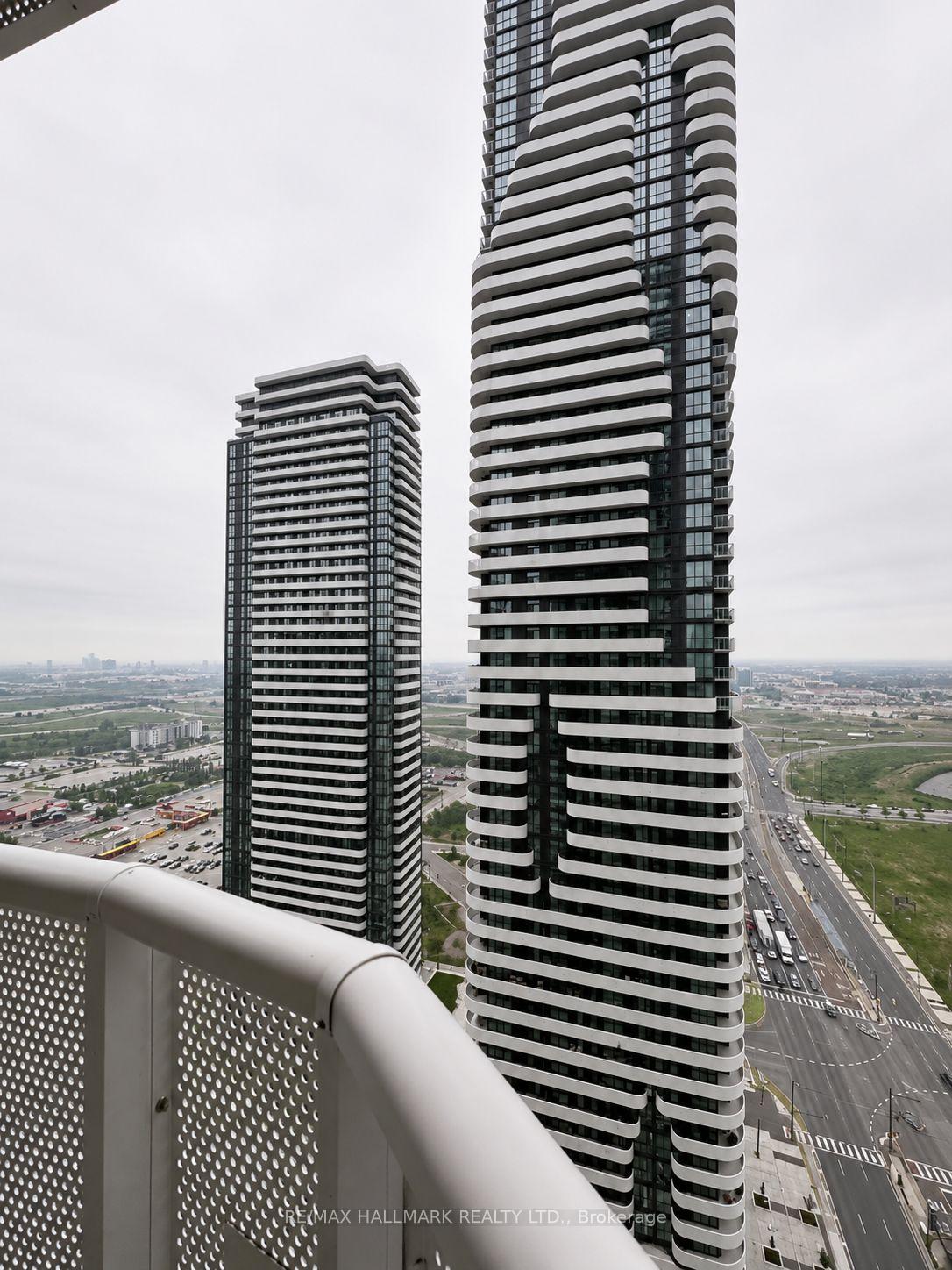 Photo 23 of Unit 3501, 8 Interchange Way, Vaughan, Vaughan Corporate Centre — HOMEH