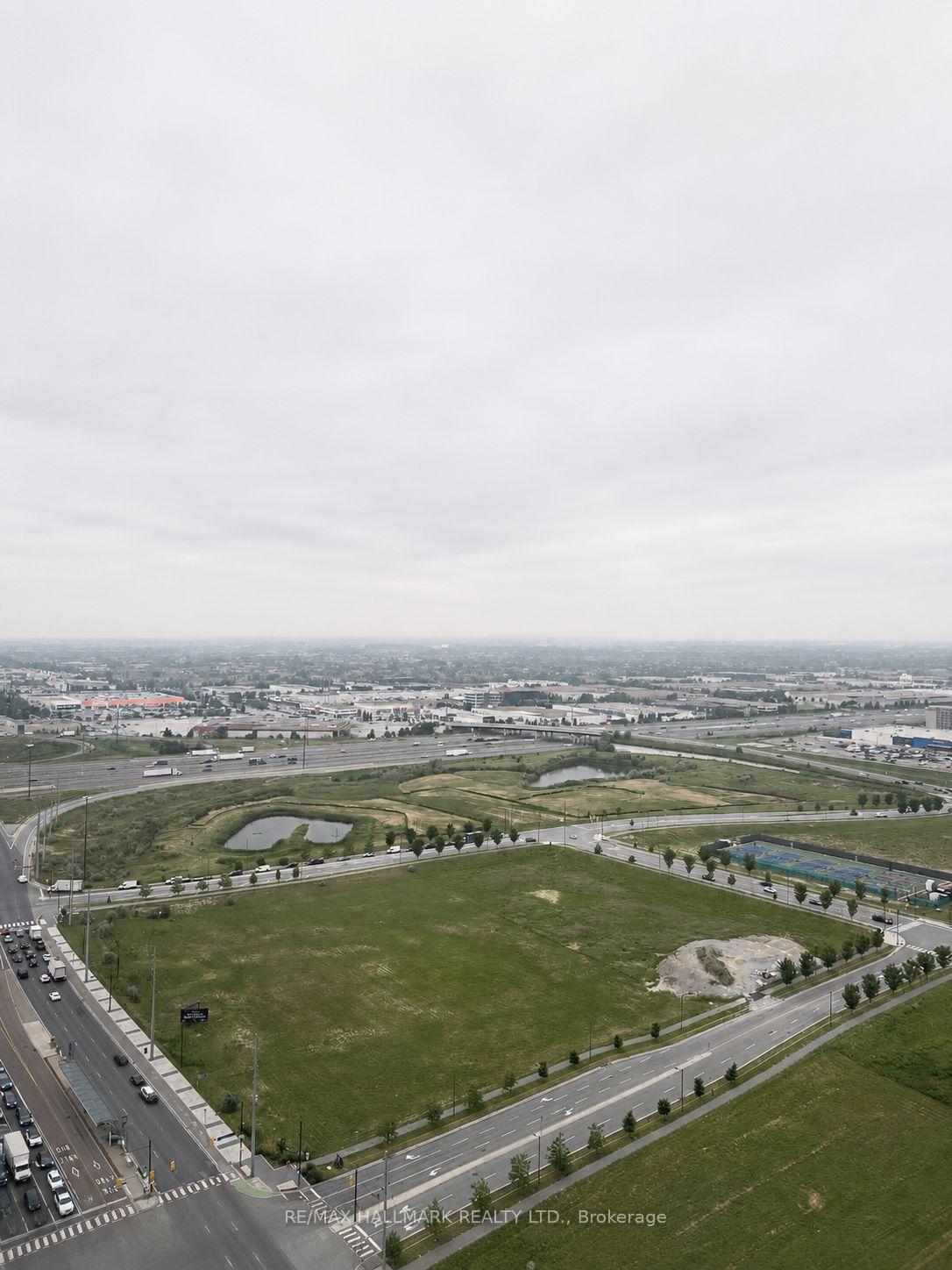 Photo 24 of Unit 3501, 8 Interchange Way, Vaughan, Vaughan Corporate Centre — HOMEH