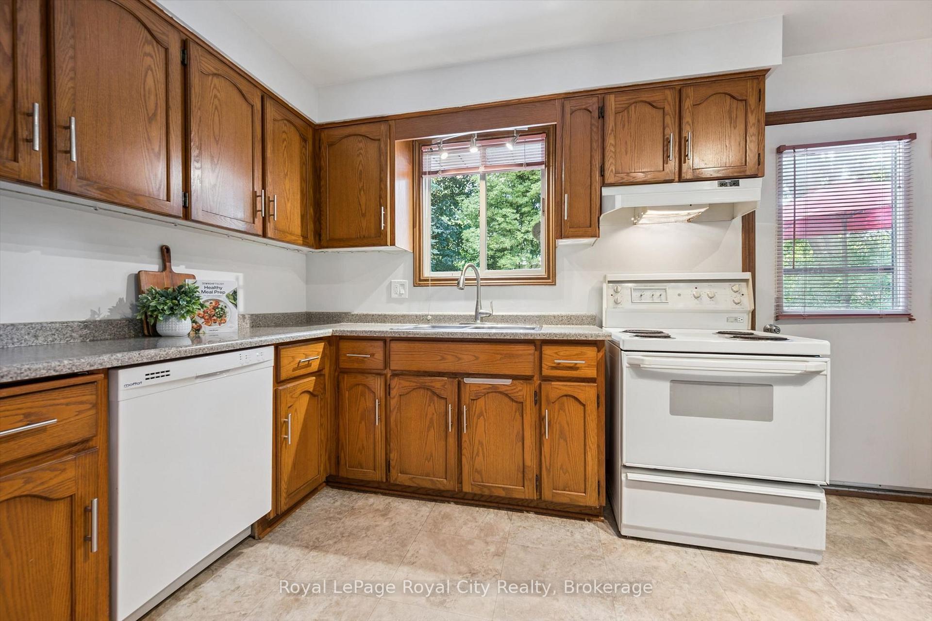 Photo 13 of 181 Harvard Road, Guelph, Kortright West — HOMEH