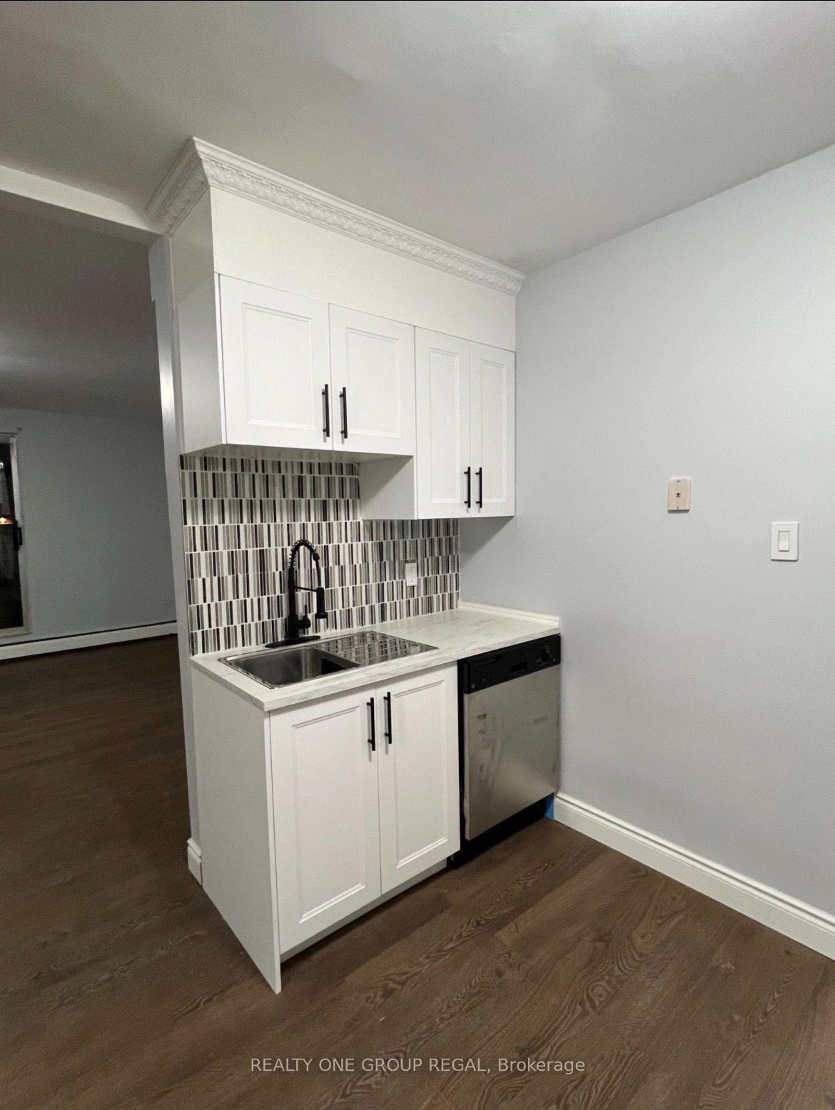 Photo 2 of Unit A, 2128 Ghent Avenue, Burlington, Brant — HOMEH
