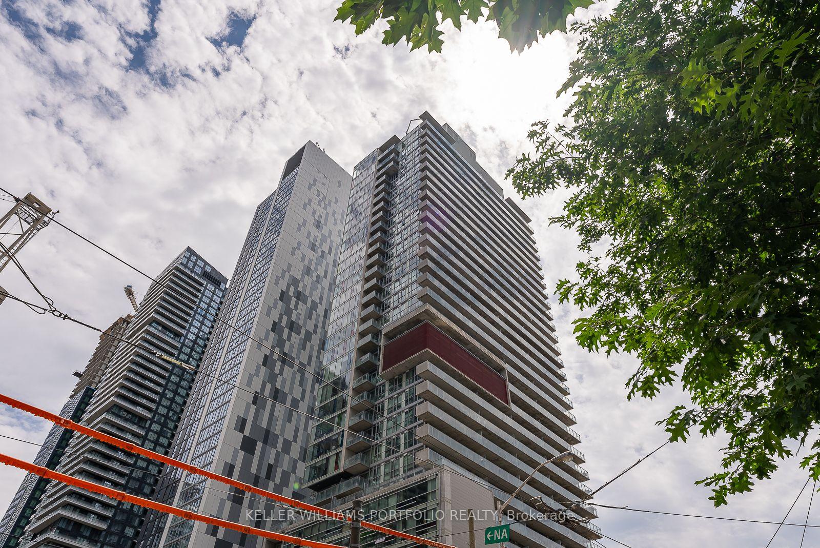 Front of Unit 1805, 375 King Street W