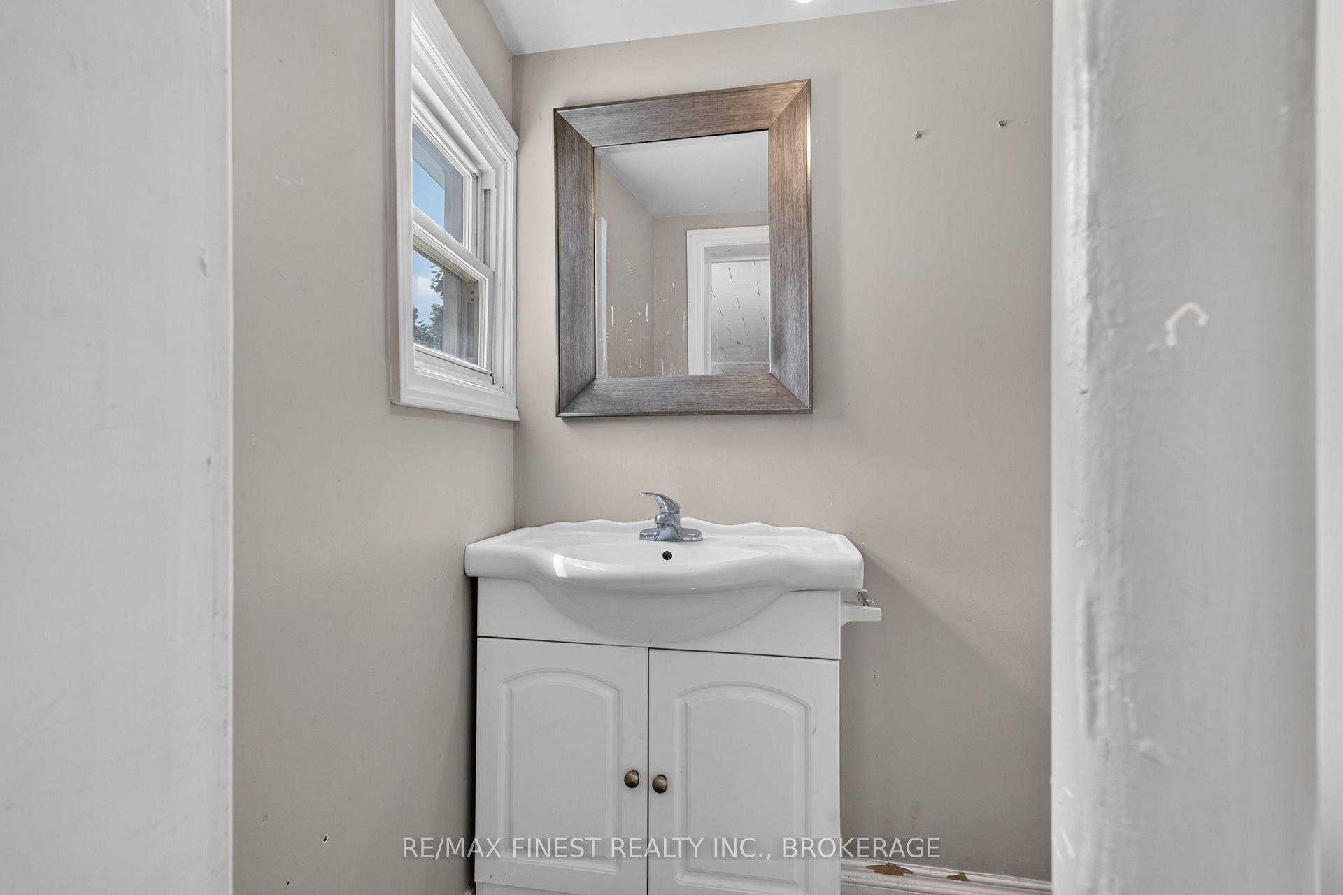 Photo 17 of 358 Johnson Street, Kingston, Central City East — HOMEH