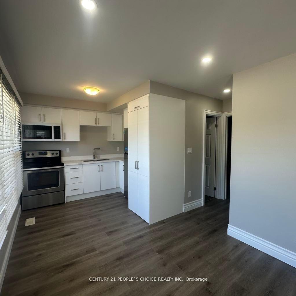 Photo 4 of Unit Unit 1, 199 Avondale Boulevard, Brampton, Avondale — HOMEH