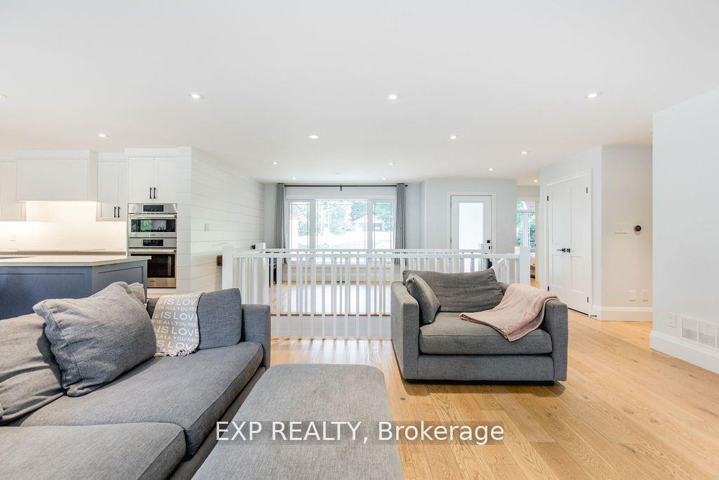 Photo 11 of 37 Paddy Dunns Circle, Springwater, Midhurst — HOMEH