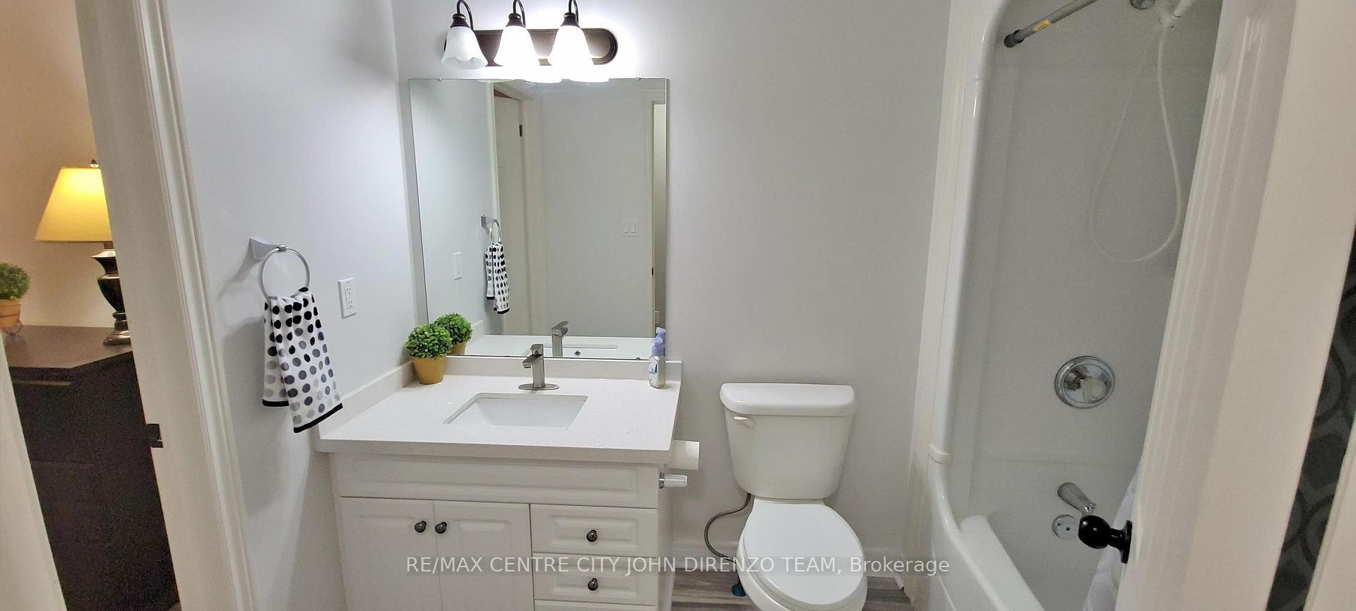 Photo 13 of 72 Axford Parkway, St. Thomas — HOMEH