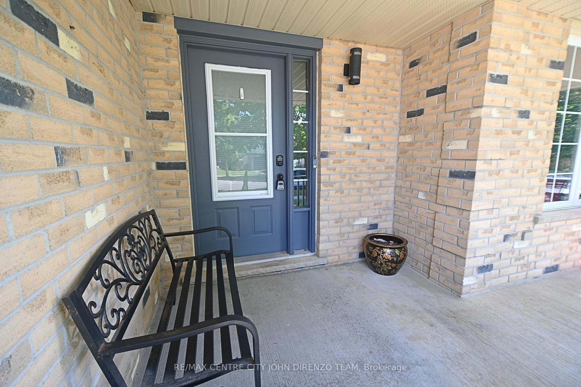 Photo 33 of 72 Axford Parkway, St. Thomas — HOMEH