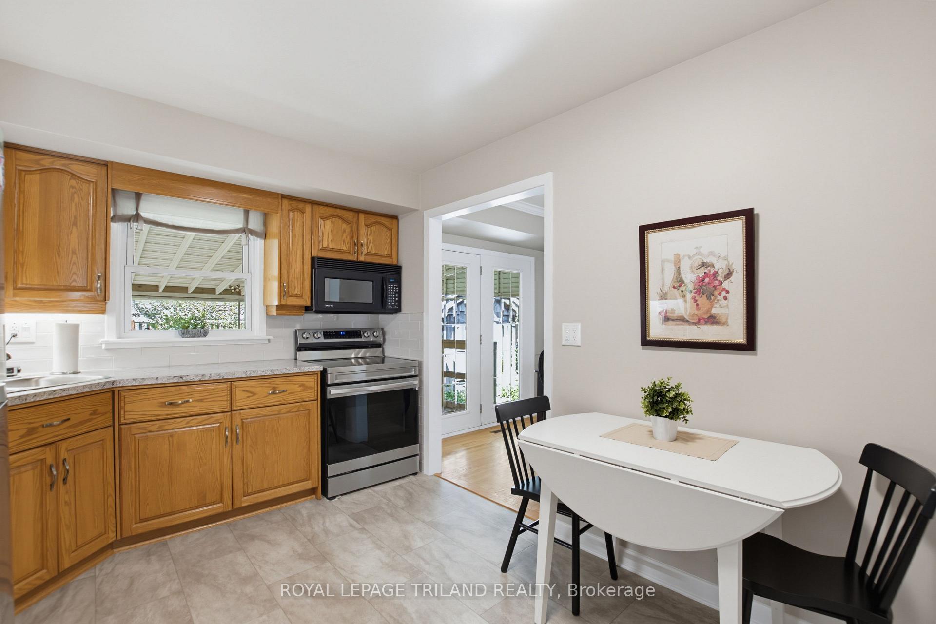 Photo 14 of 1463 Glenora Drive, London, North H — HOMEH