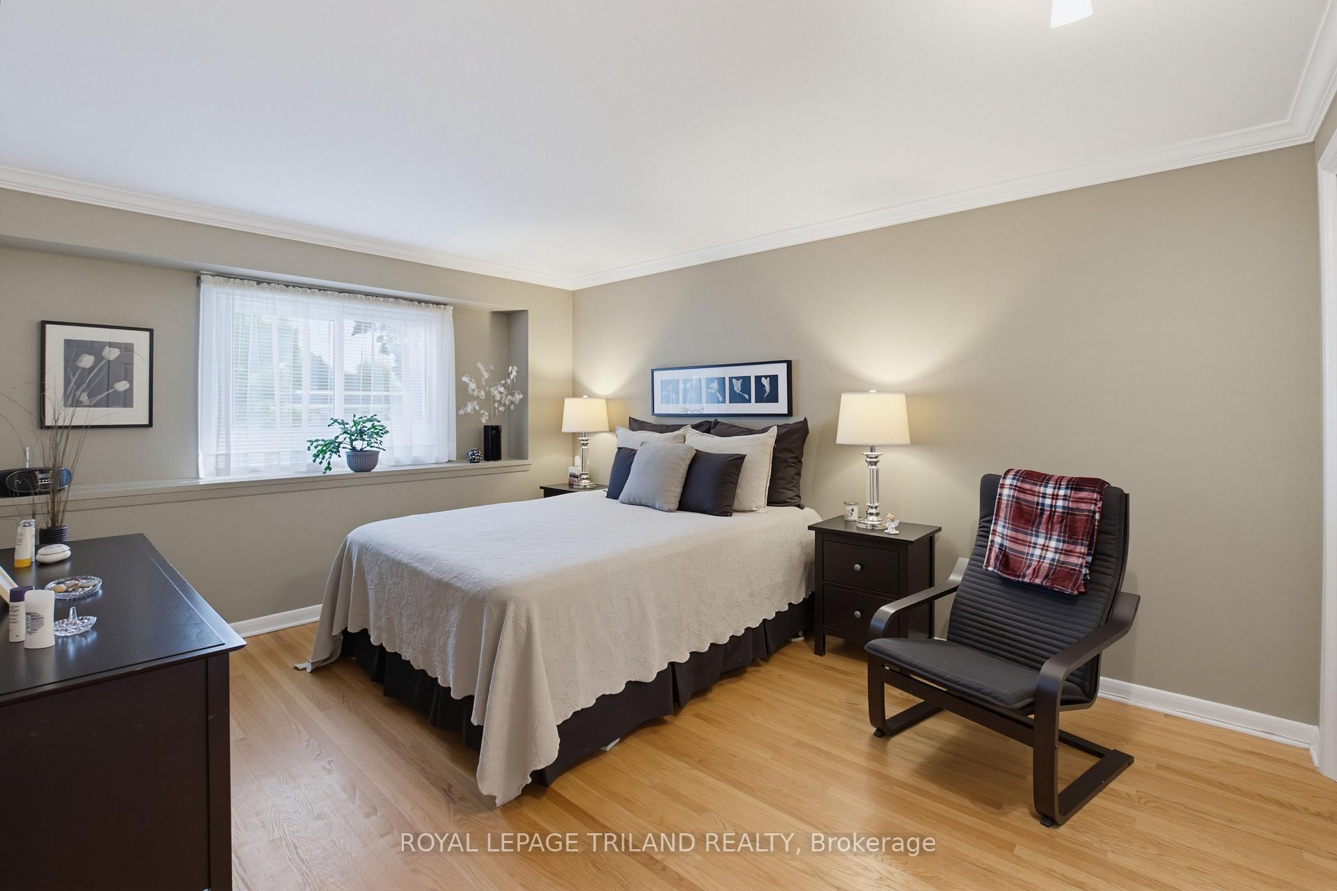Photo 16 of 1463 Glenora Drive, London, North H — HOMEH