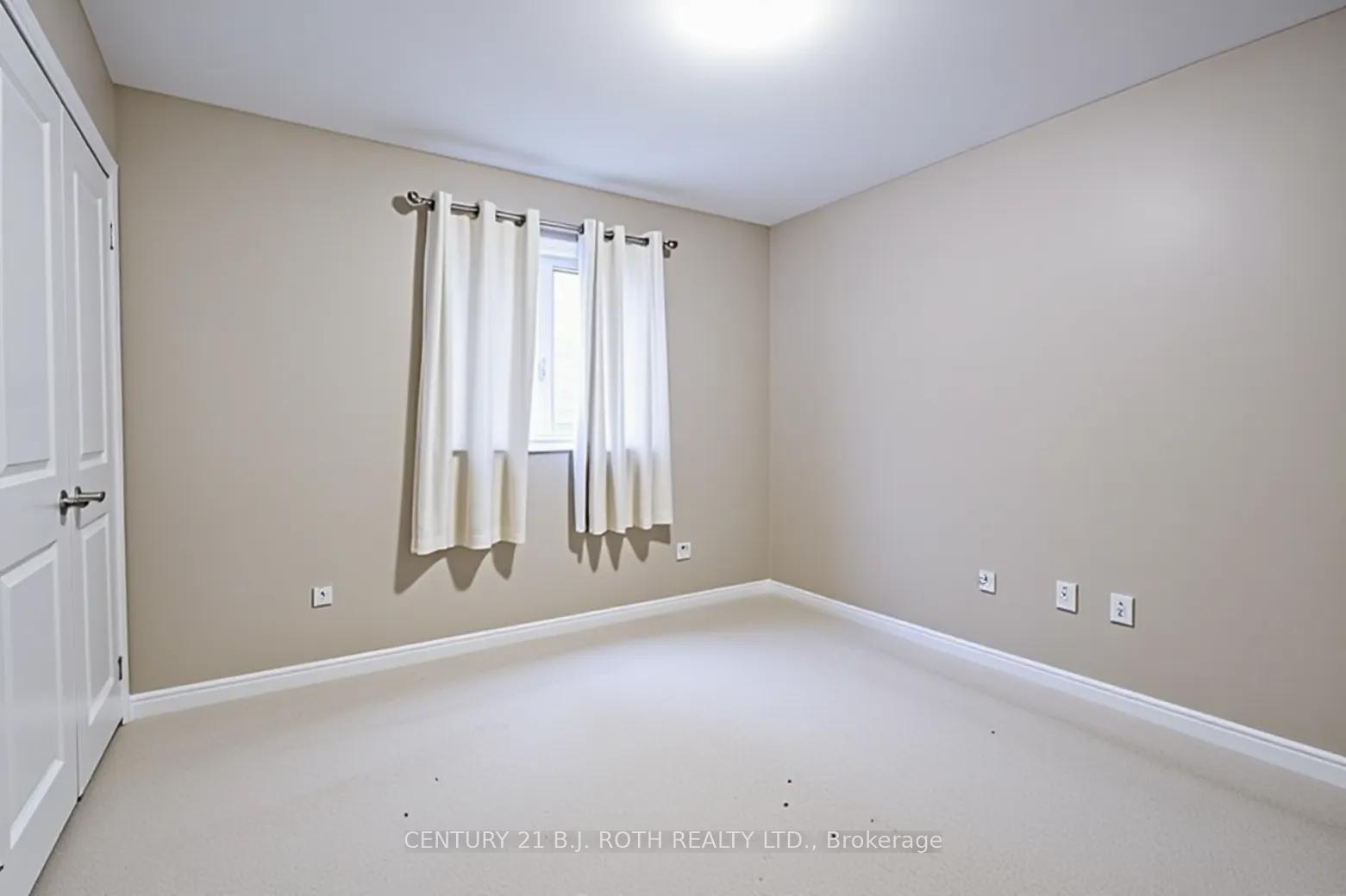 Photo 12 of 5 Cypress Point Street, Barrie, Ardagh — HOMEH