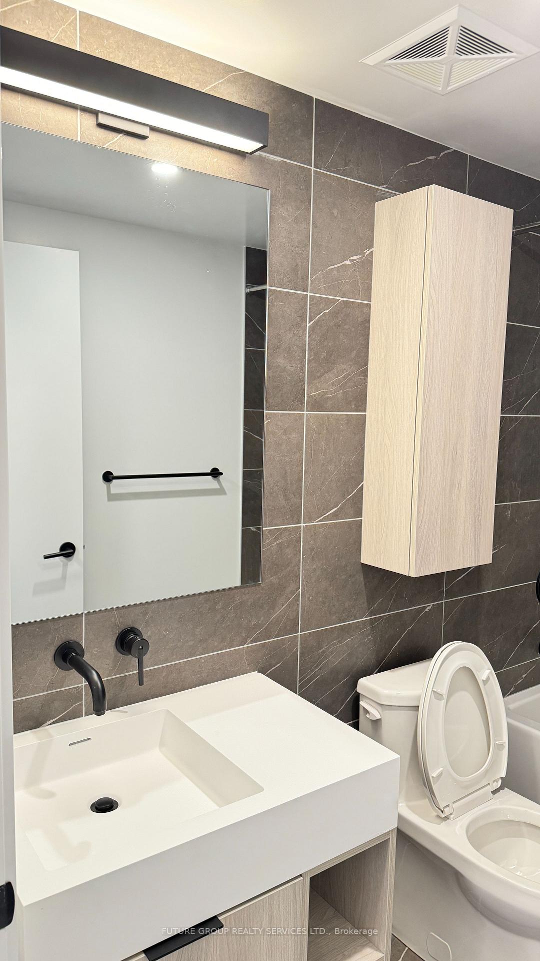 Photo 7 of Unit 3515, 108 Peter Street, Toronto, Waterfront Communities — HOMEH
