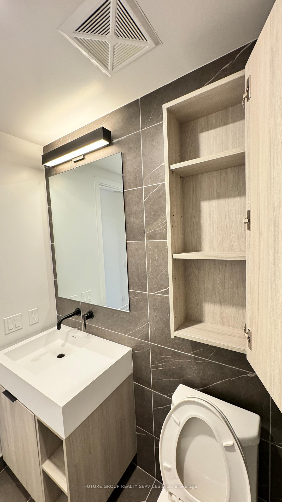 Photo 9 of Unit 3515, 108 Peter Street, Toronto, Waterfront Communities — HOMEH