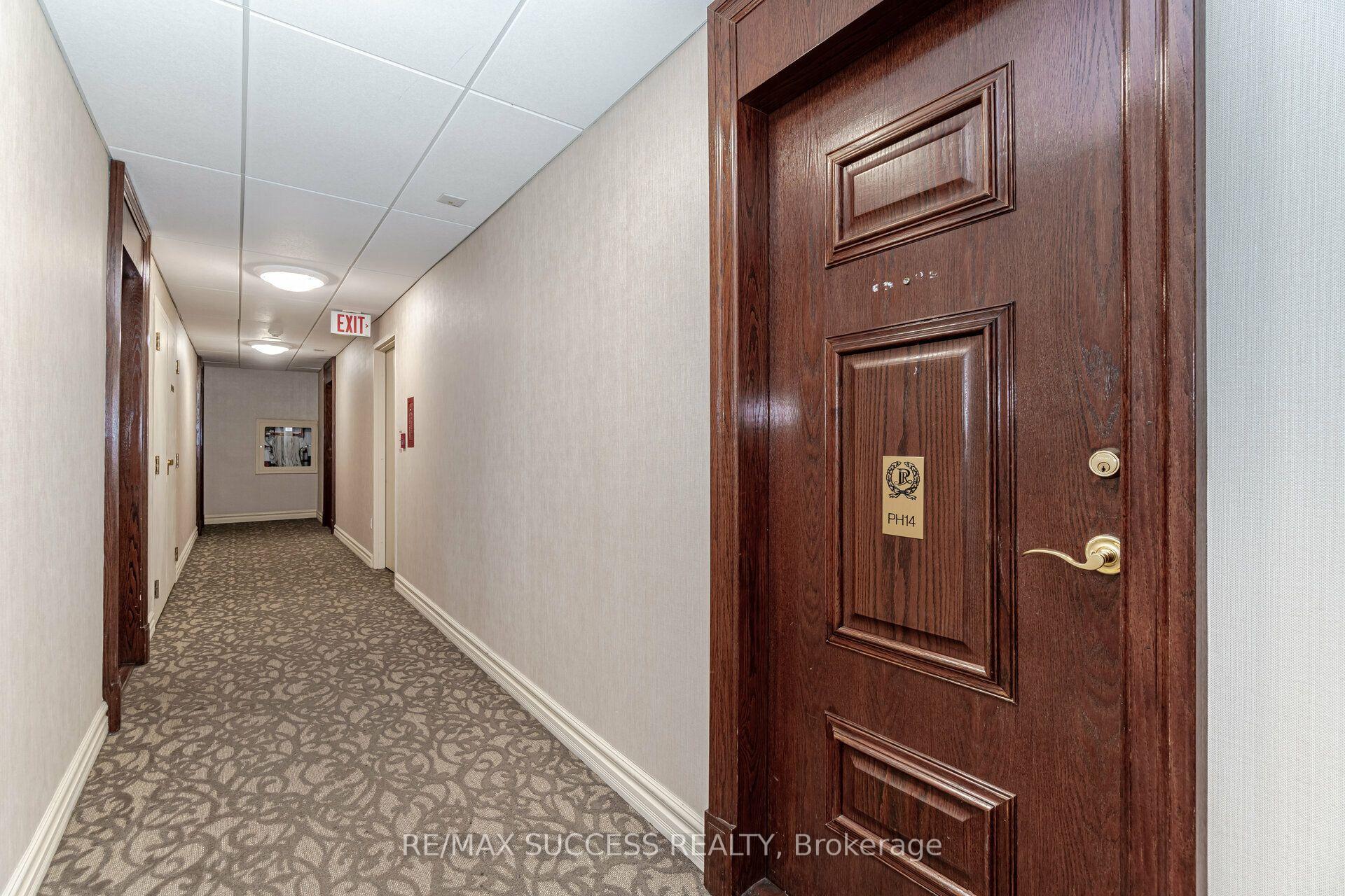 Photo 2 of Unit PH14, 11 Michael Power Place, Etobicoke, Islington-City Centre West — HOMEH