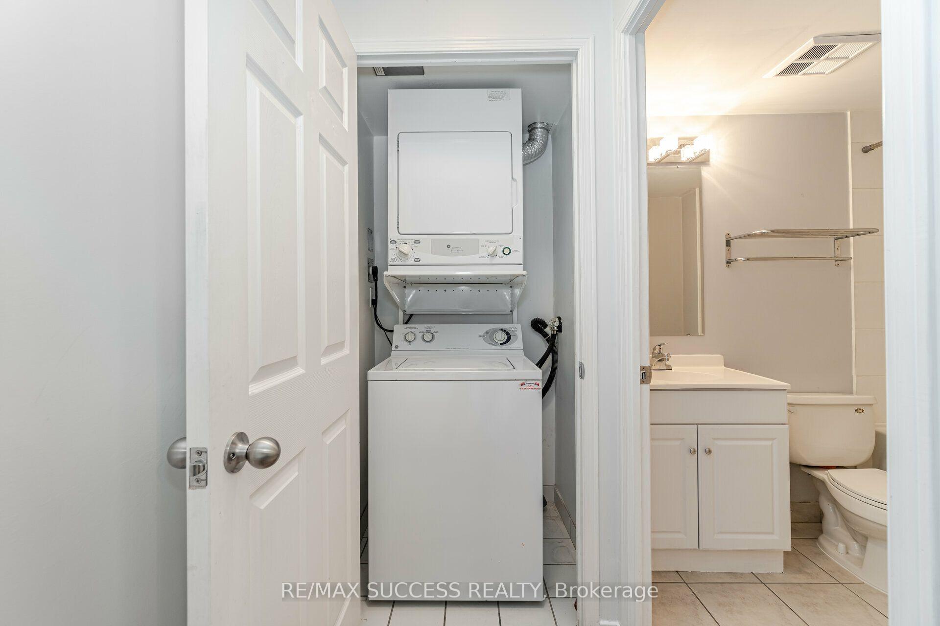 Photo 15 of Unit PH14, 11 Michael Power Place, Etobicoke, Islington-City Centre West — HOMEH