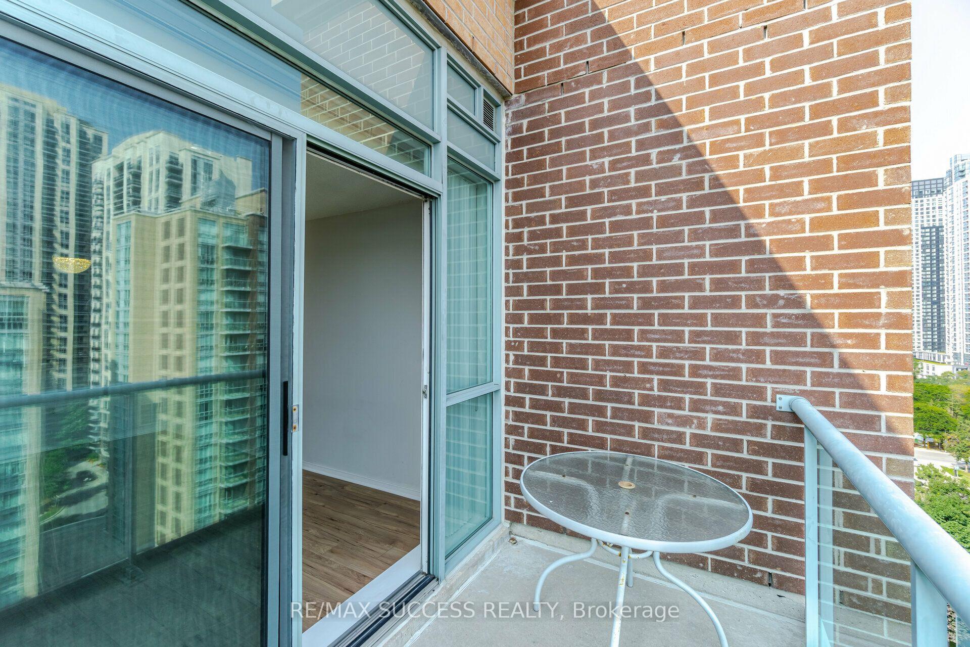 Photo 16 of Unit PH14, 11 Michael Power Place, Etobicoke, Islington-City Centre West — HOMEH