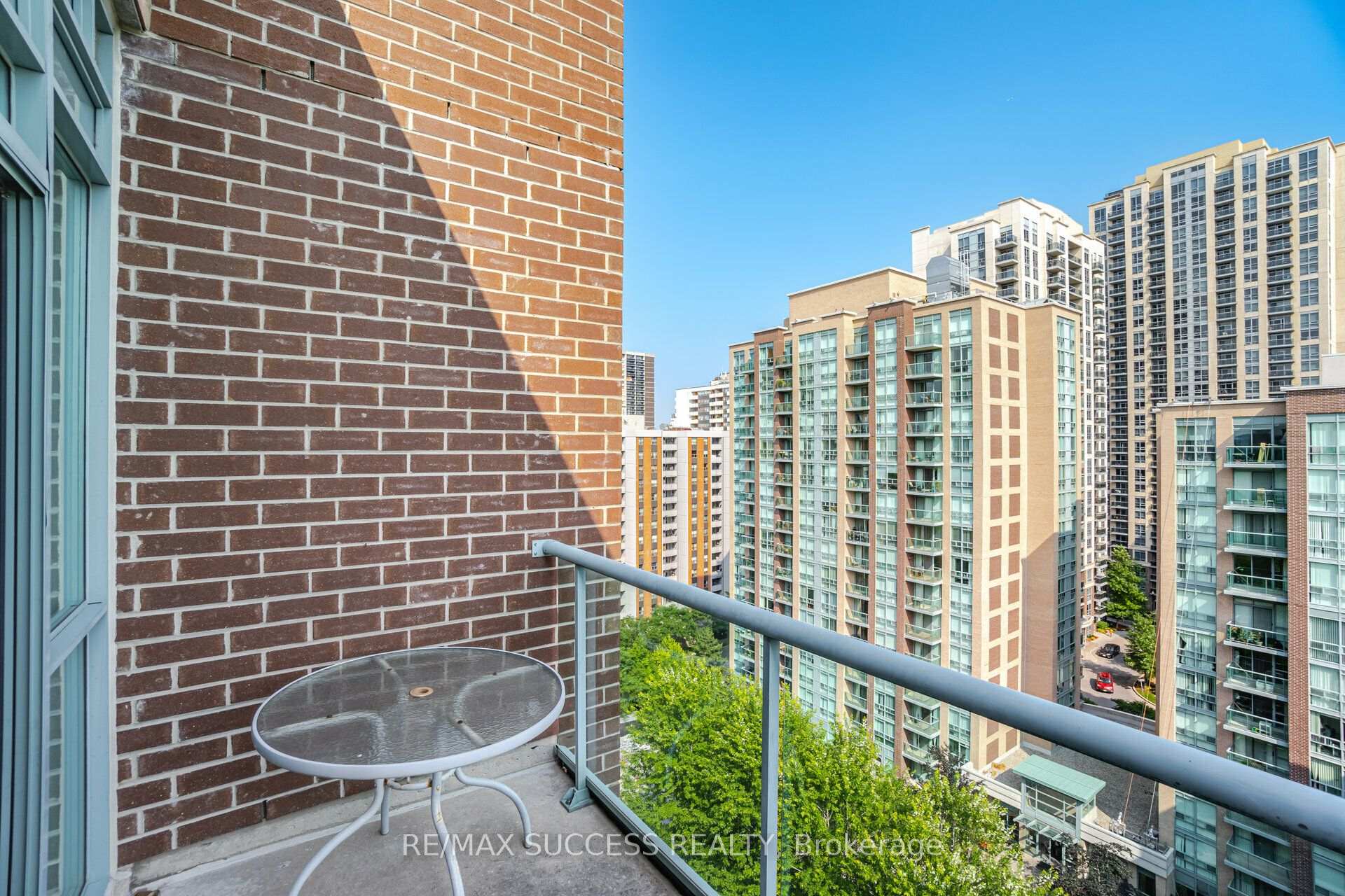 Photo 17 of Unit PH14, 11 Michael Power Place, Etobicoke, Islington-City Centre West — HOMEH