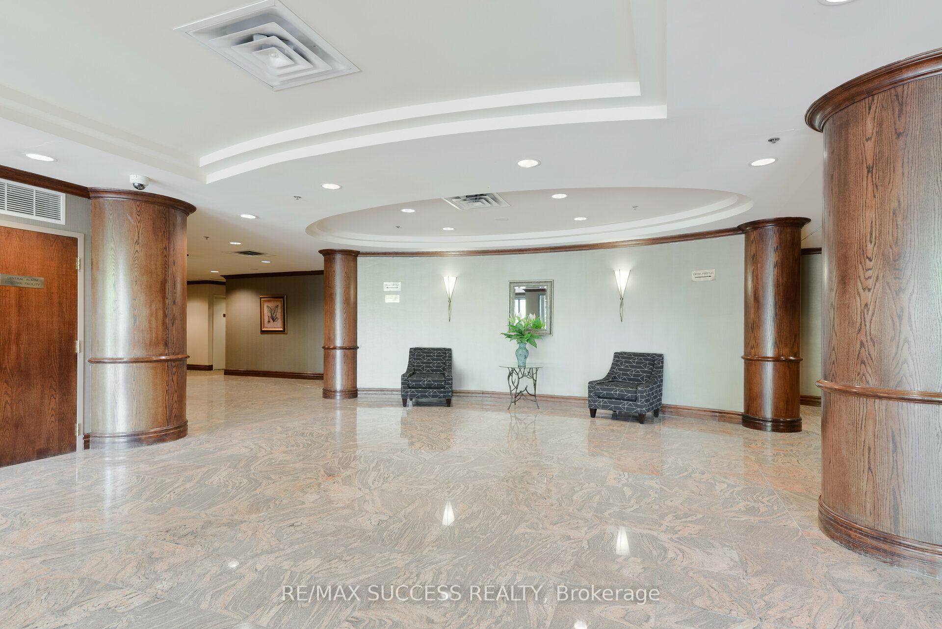 Photo 23 of Unit PH14, 11 Michael Power Place, Etobicoke, Islington-City Centre West — HOMEH