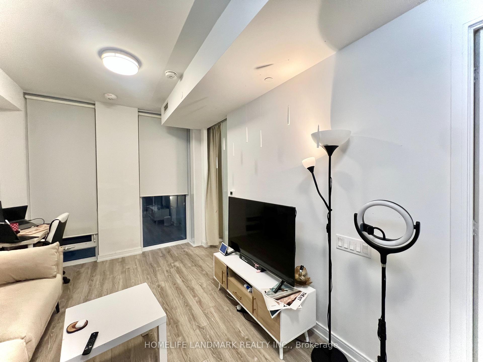 Photo 8 of Unit 1106, 28 Wellesley Street E, Toronto, Church-Yonge Corridor — HOMEH