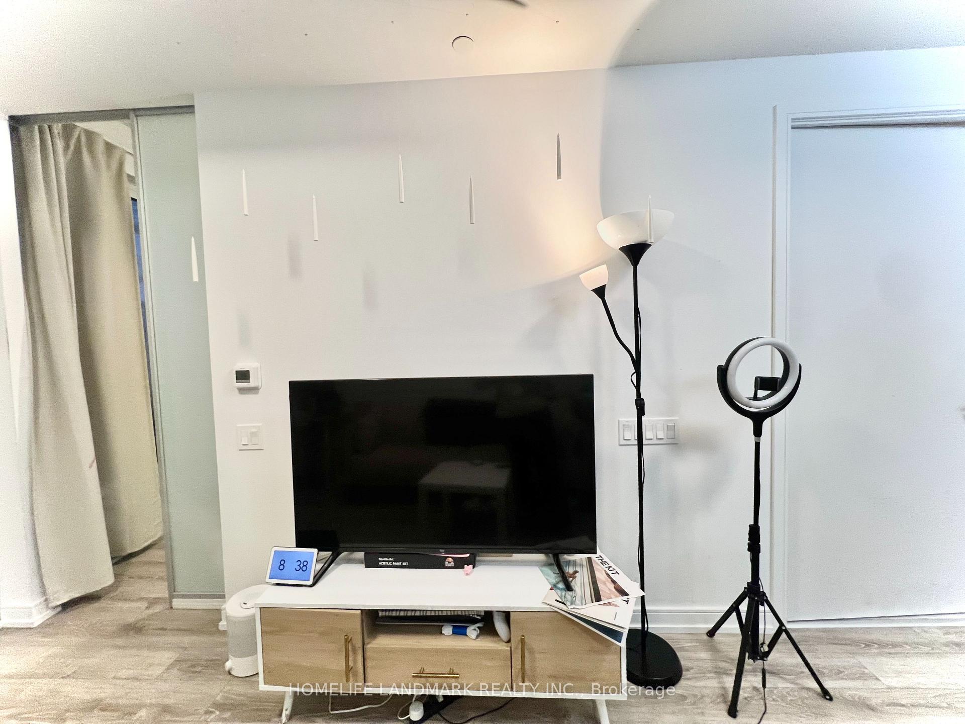 Photo 9 of Unit 1106, 28 Wellesley Street E, Toronto, Church-Yonge Corridor — HOMEH