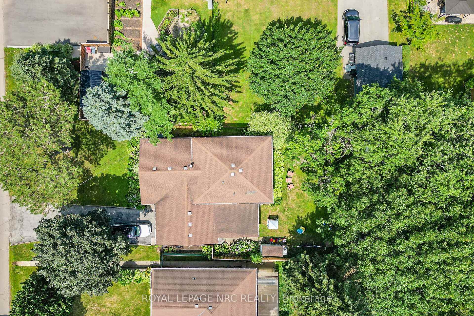Photo 42 of 3 Orchard Parkway, Grimsby, Grimsby East — HOMEH
