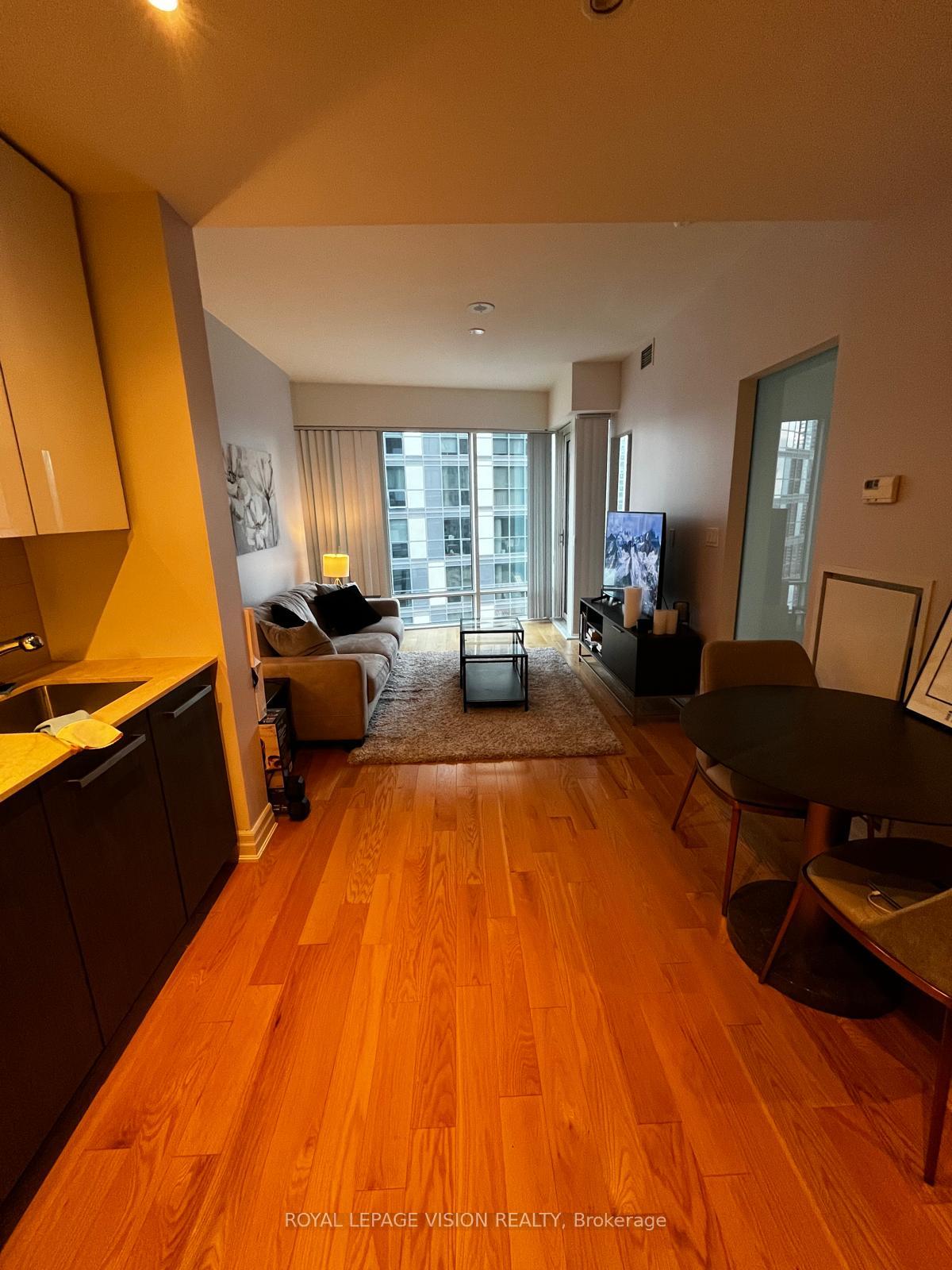 Photo 2 of Unit 2701, 8 The Esplanade Avenue, Toronto, Waterfront Communities — HOMEH