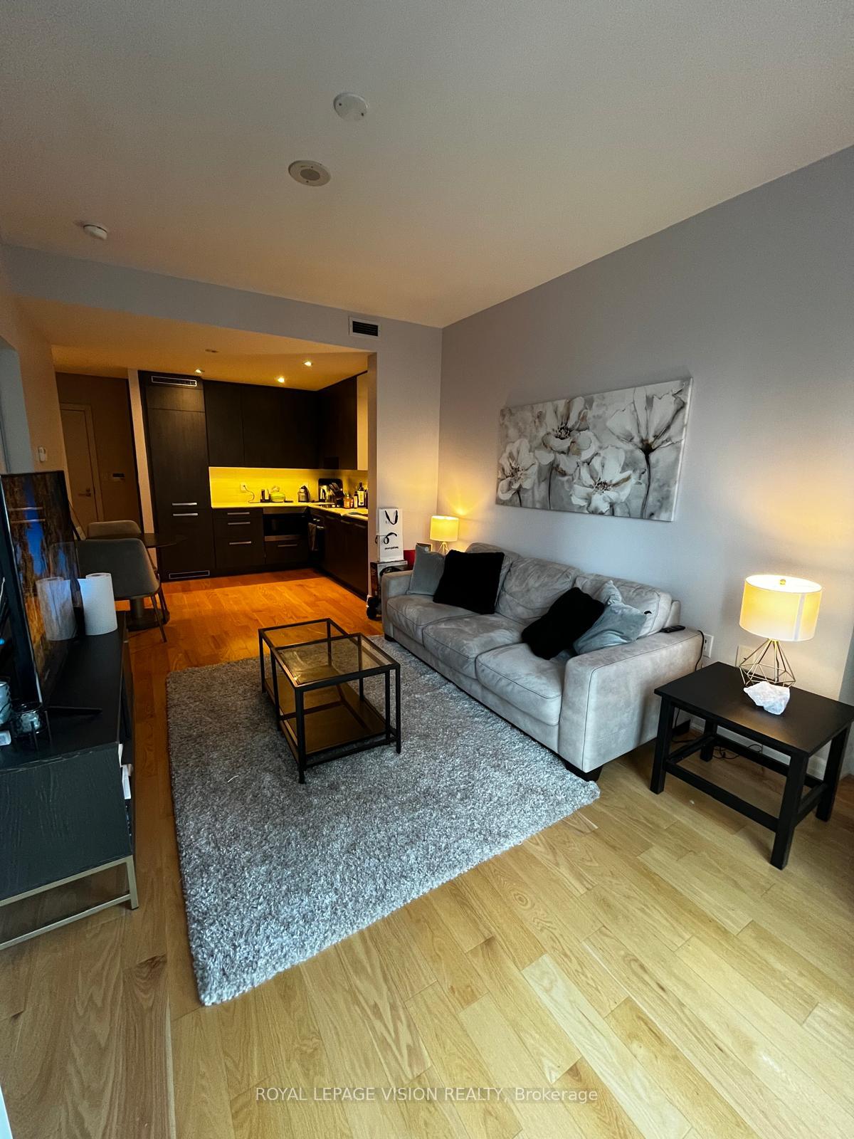 Photo 6 of Unit 2701, 8 The Esplanade Avenue, Toronto, Waterfront Communities — HOMEH
