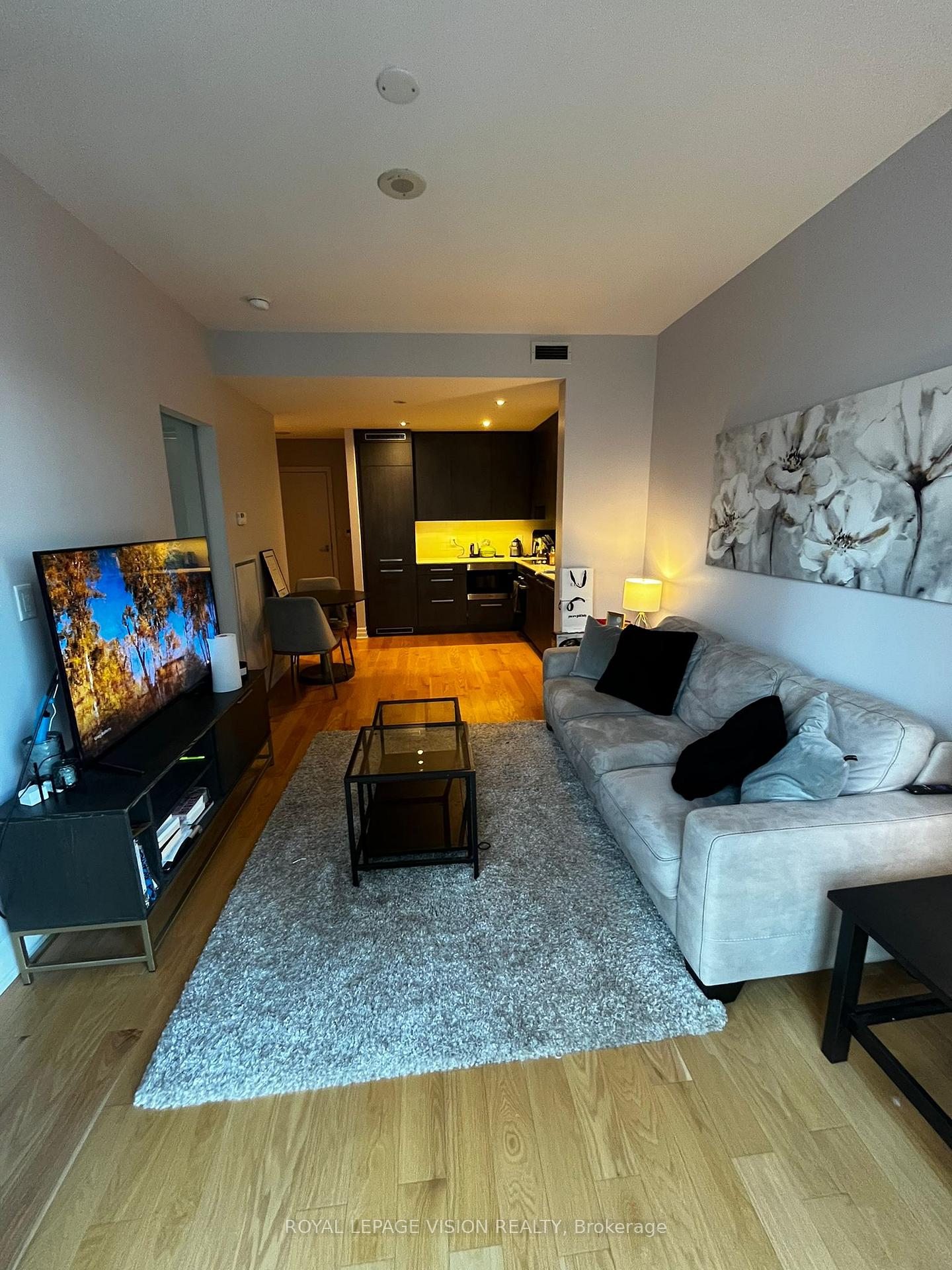 Photo 7 of Unit 2701, 8 The Esplanade Avenue, Toronto, Waterfront Communities — HOMEH