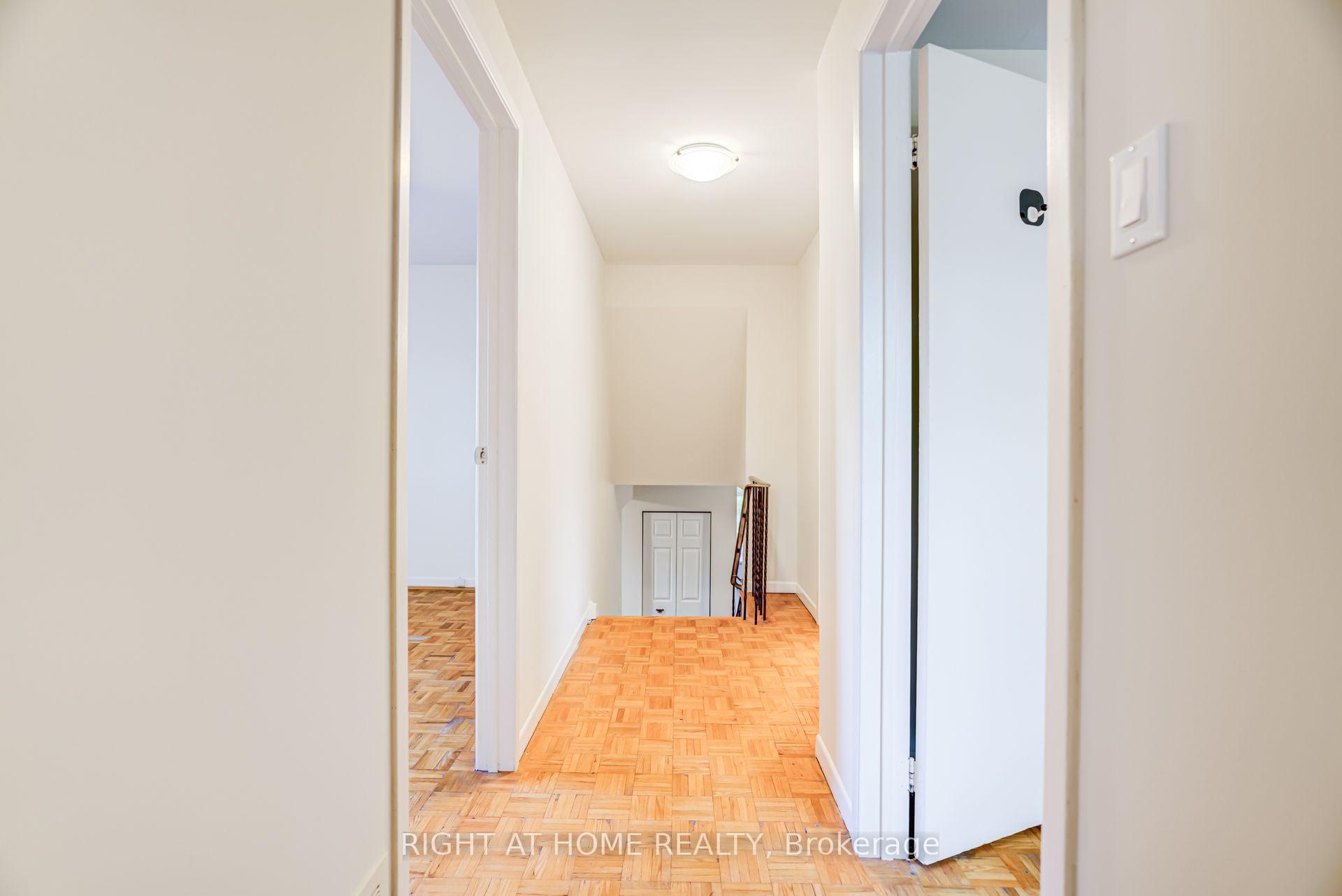 Photo 20 of 20 Zealand Road, Etobicoke, Willowridge-Martingrove-Richview — HOMEH