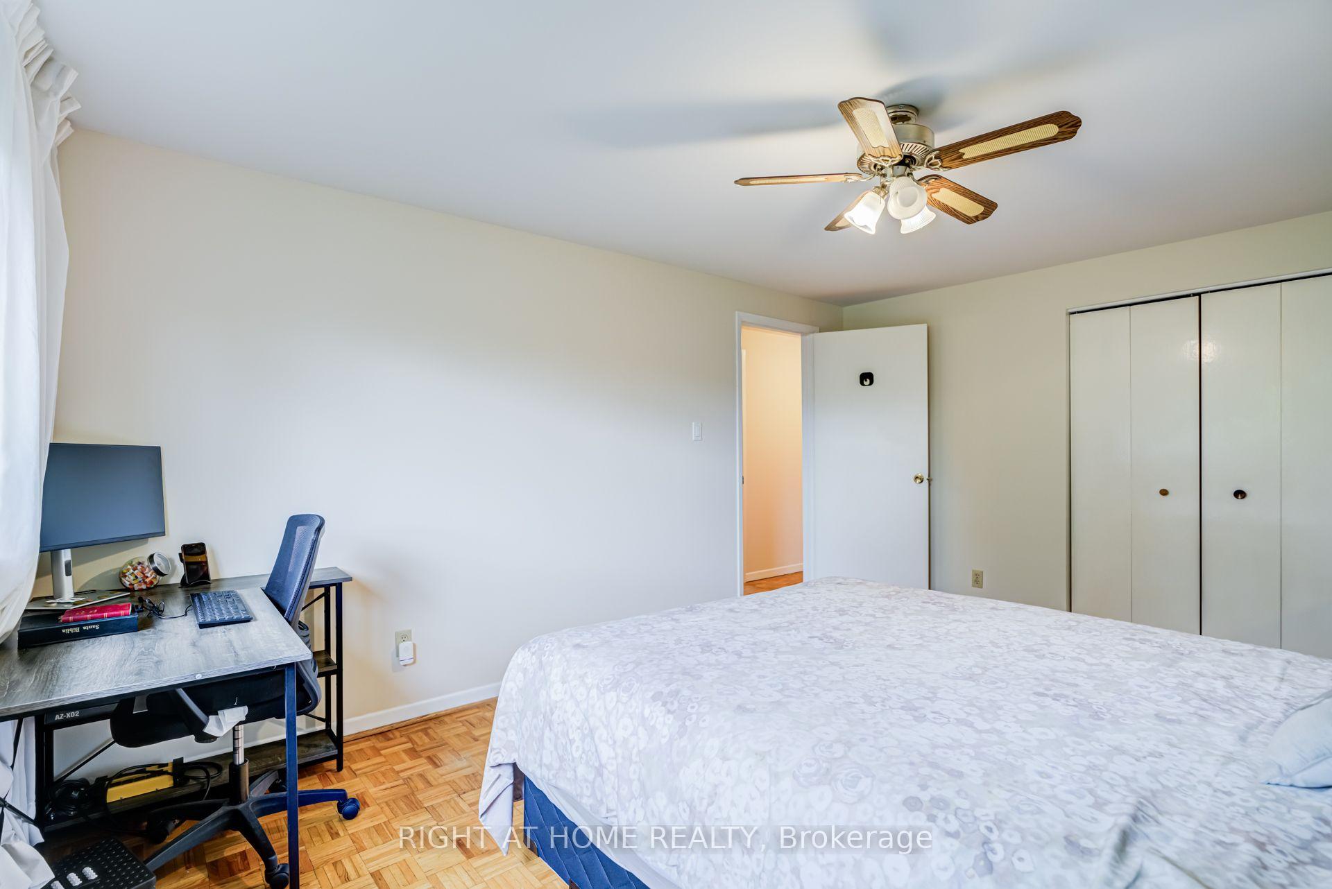 Photo 26 of 20 Zealand Road, Etobicoke, Willowridge-Martingrove-Richview — HOMEH