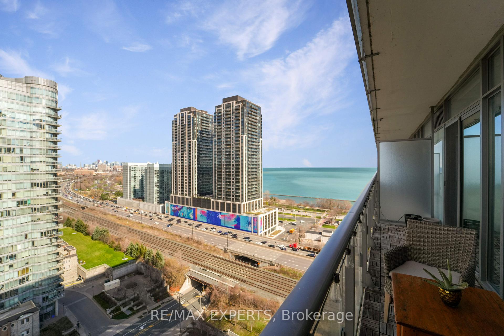 Photo 72 of Unit 1915, 103 The Queensway, Toronto, High Park-Swansea — HOMEH