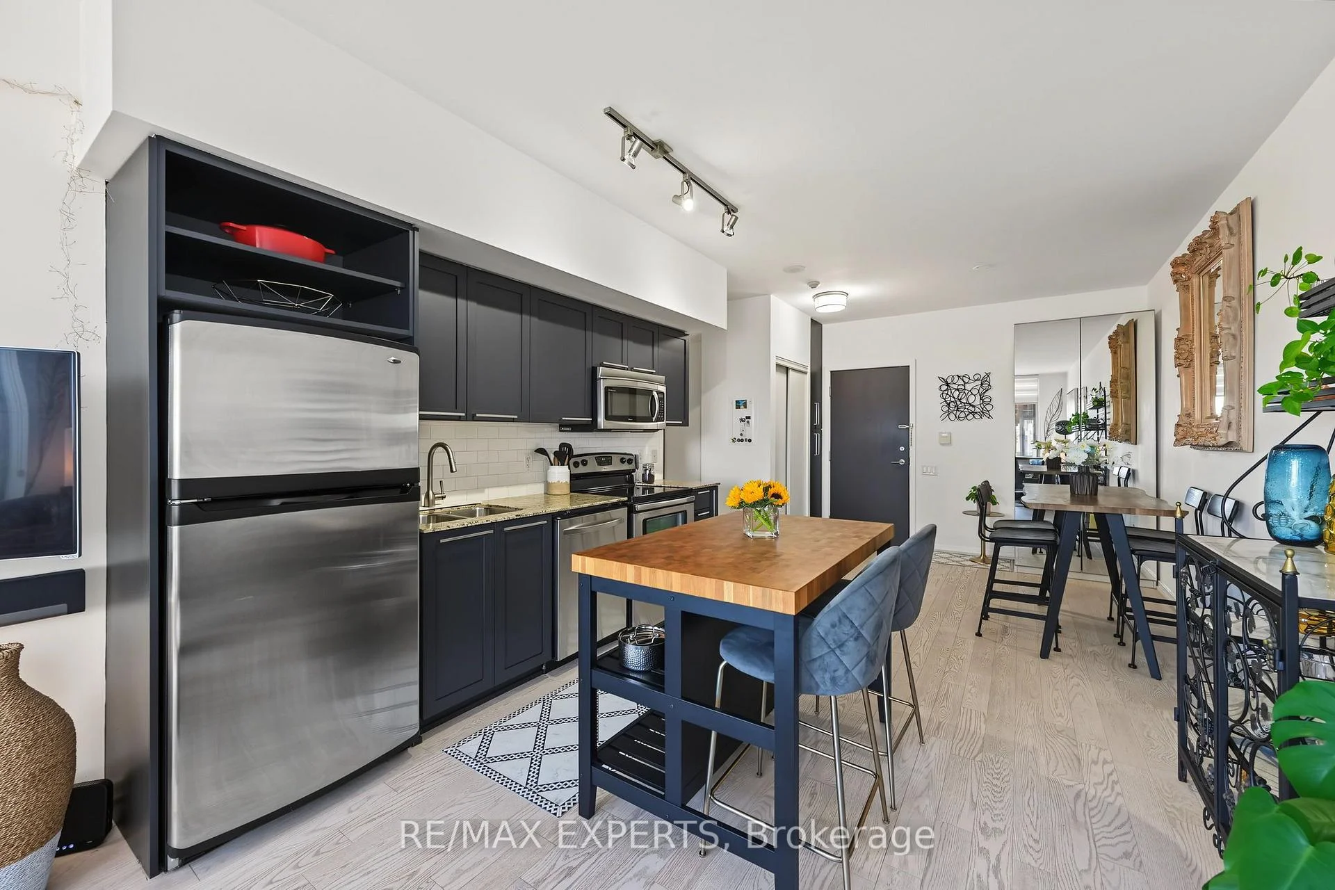 Photo 17 of Unit 1915, 103 The Queensway, Toronto, High Park-Swansea — HOMEH