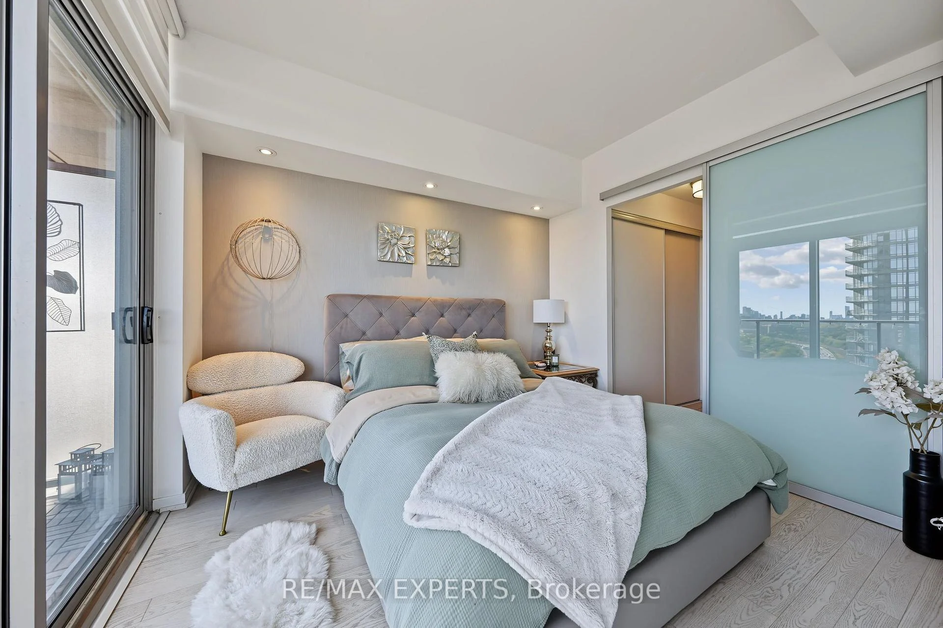 Photo 29 of Unit 1915, 103 The Queensway, Toronto, High Park-Swansea — HOMEH
