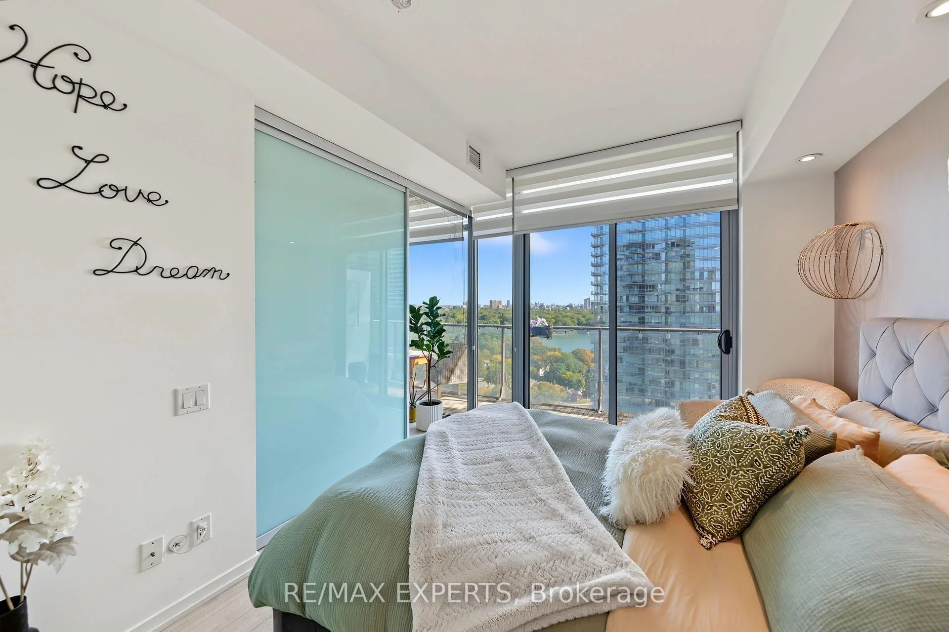 Photo 35 of Unit 1915, 103 The Queensway, Toronto, High Park-Swansea — HOMEH